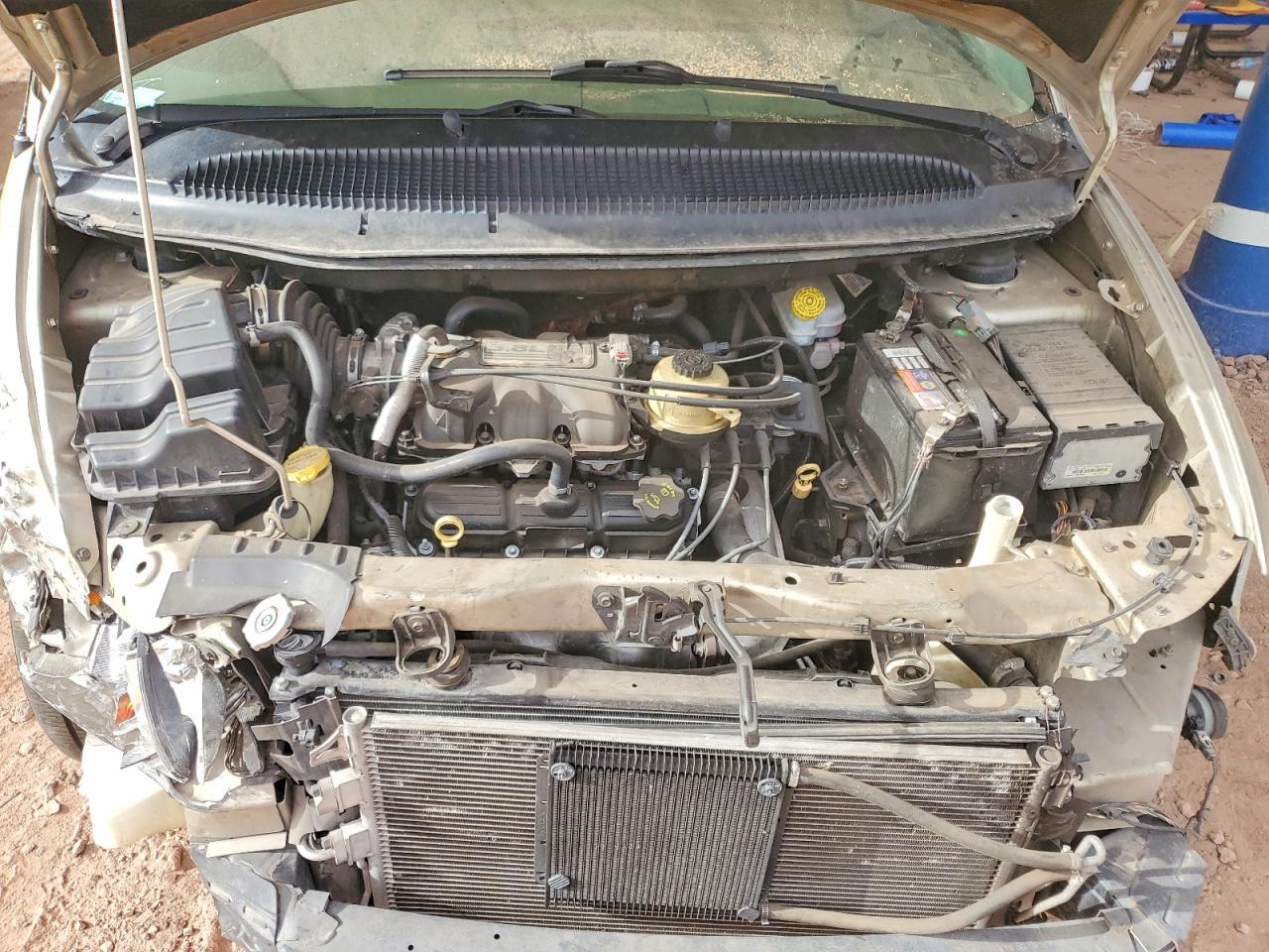 2005 Dodge Grand Caravan Sxt Gold vin: 2D4GP44L95R322450