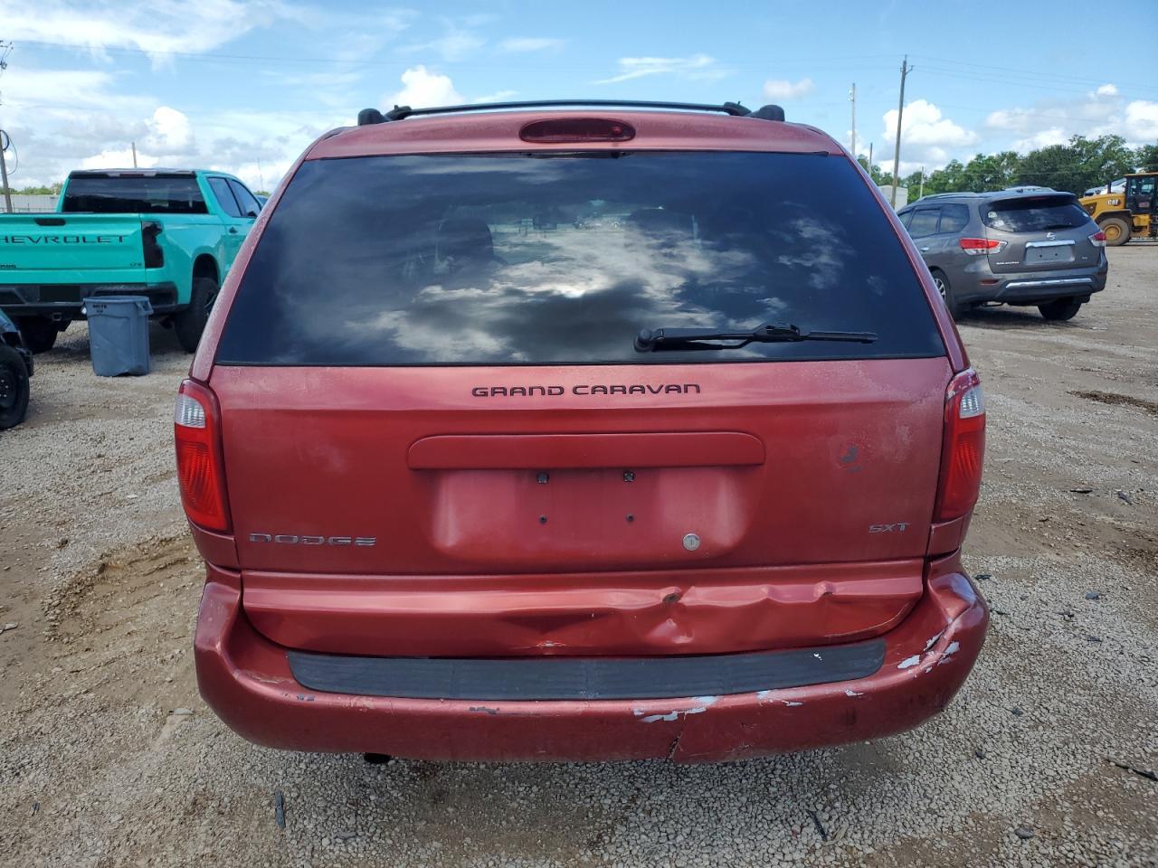 2006 Dodge Grand Caravan Sxt Red vin: 2D4GP44L96R620966