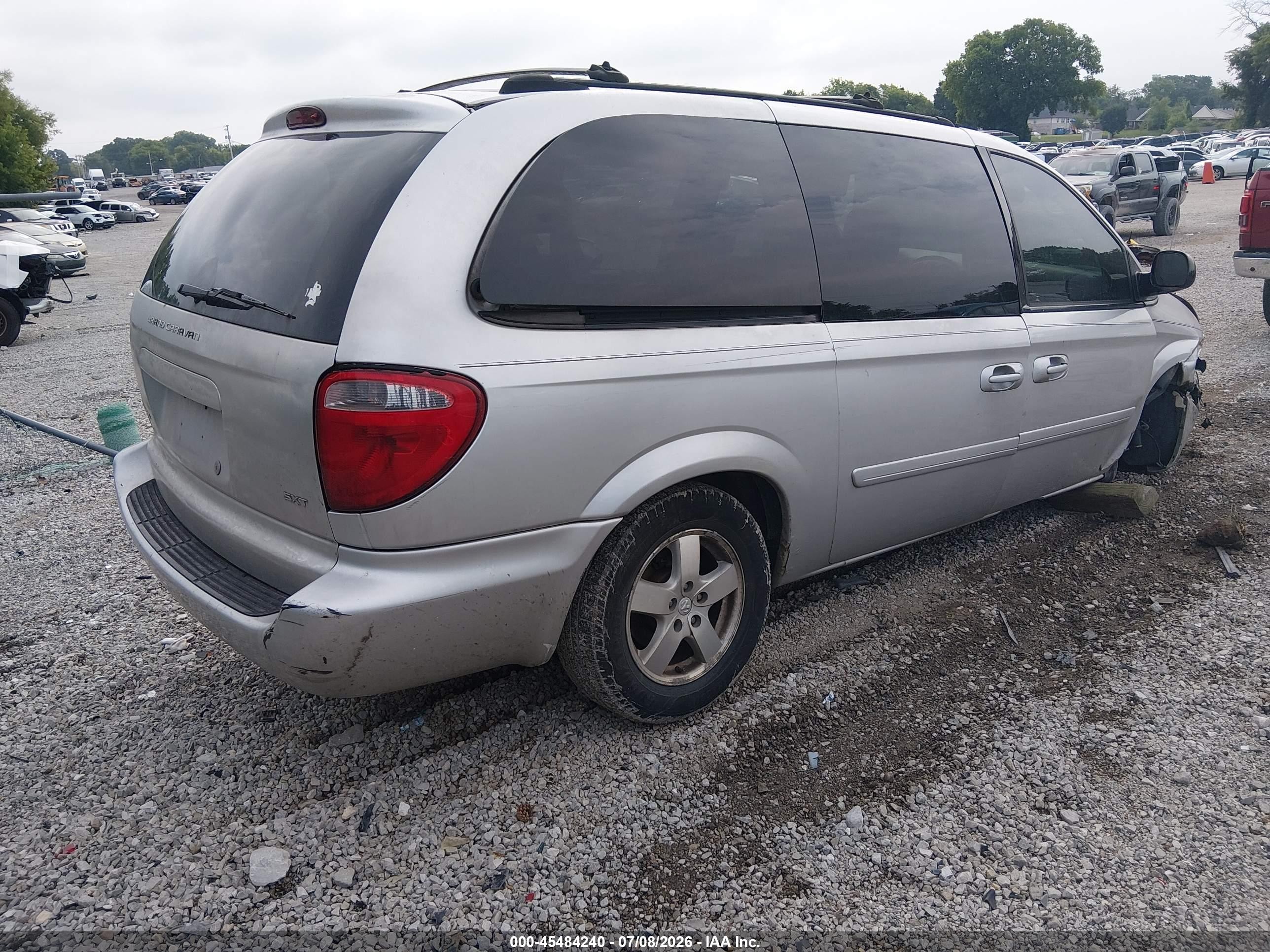2006 Dodge Grand Caravan Sxt Silver vin: 2D4GP44L96R635564
