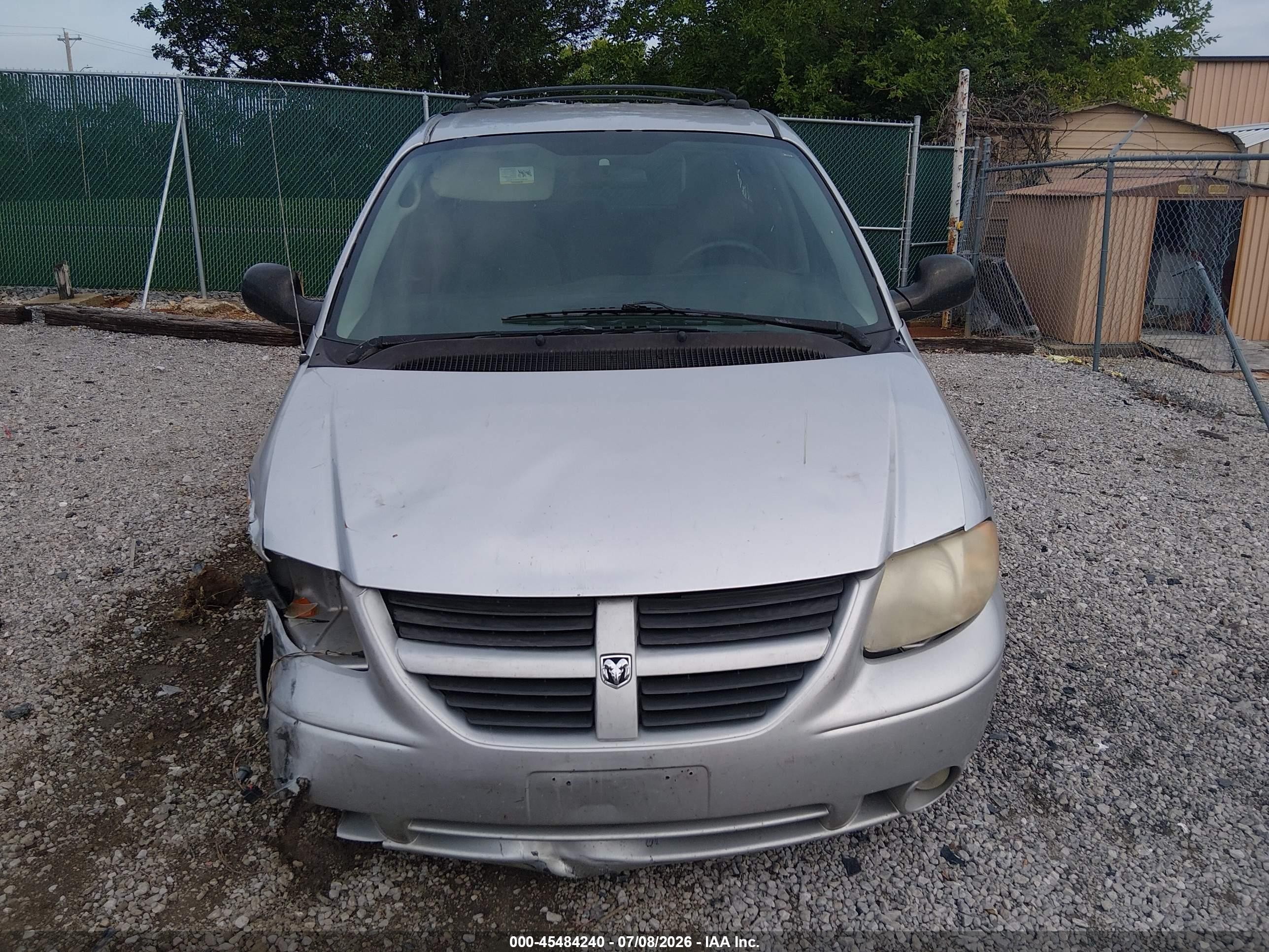 2006 Dodge Grand Caravan Sxt Silver vin: 2D4GP44L96R635564