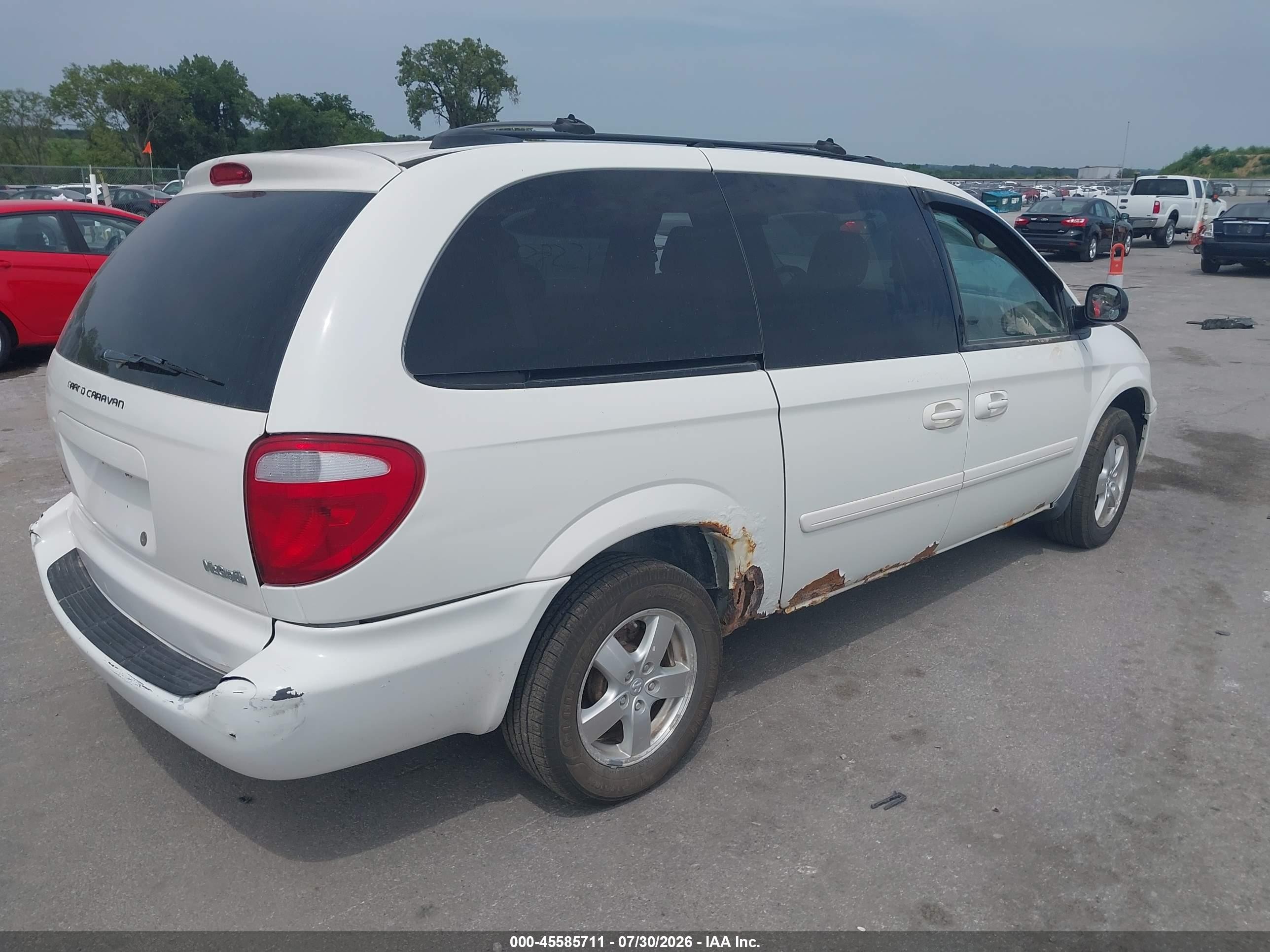 2006 Dodge Grand Caravan Sxt White vin: 2D4GP44L96R654096