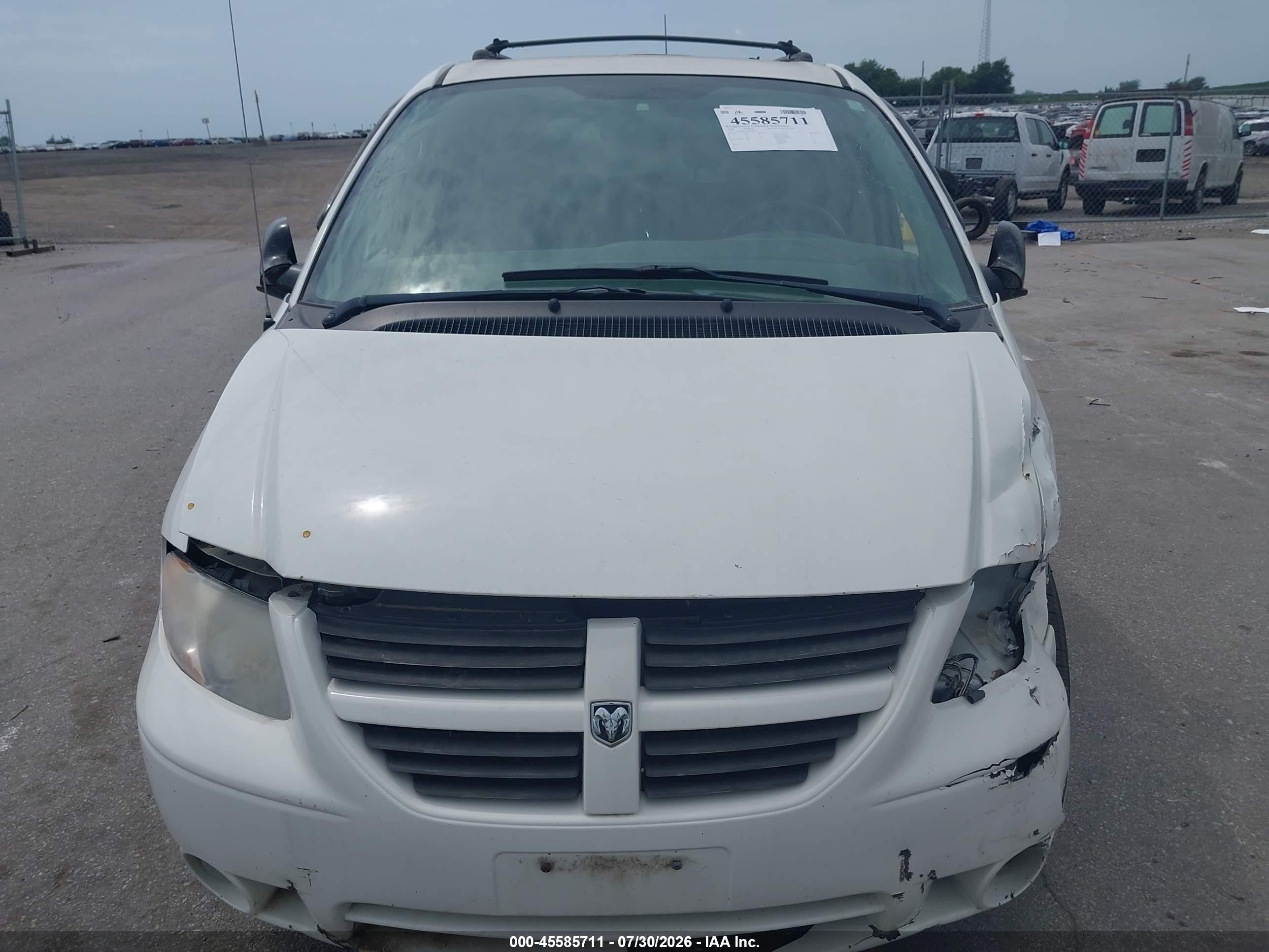 2006 Dodge Grand Caravan Sxt White vin: 2D4GP44L96R654096
