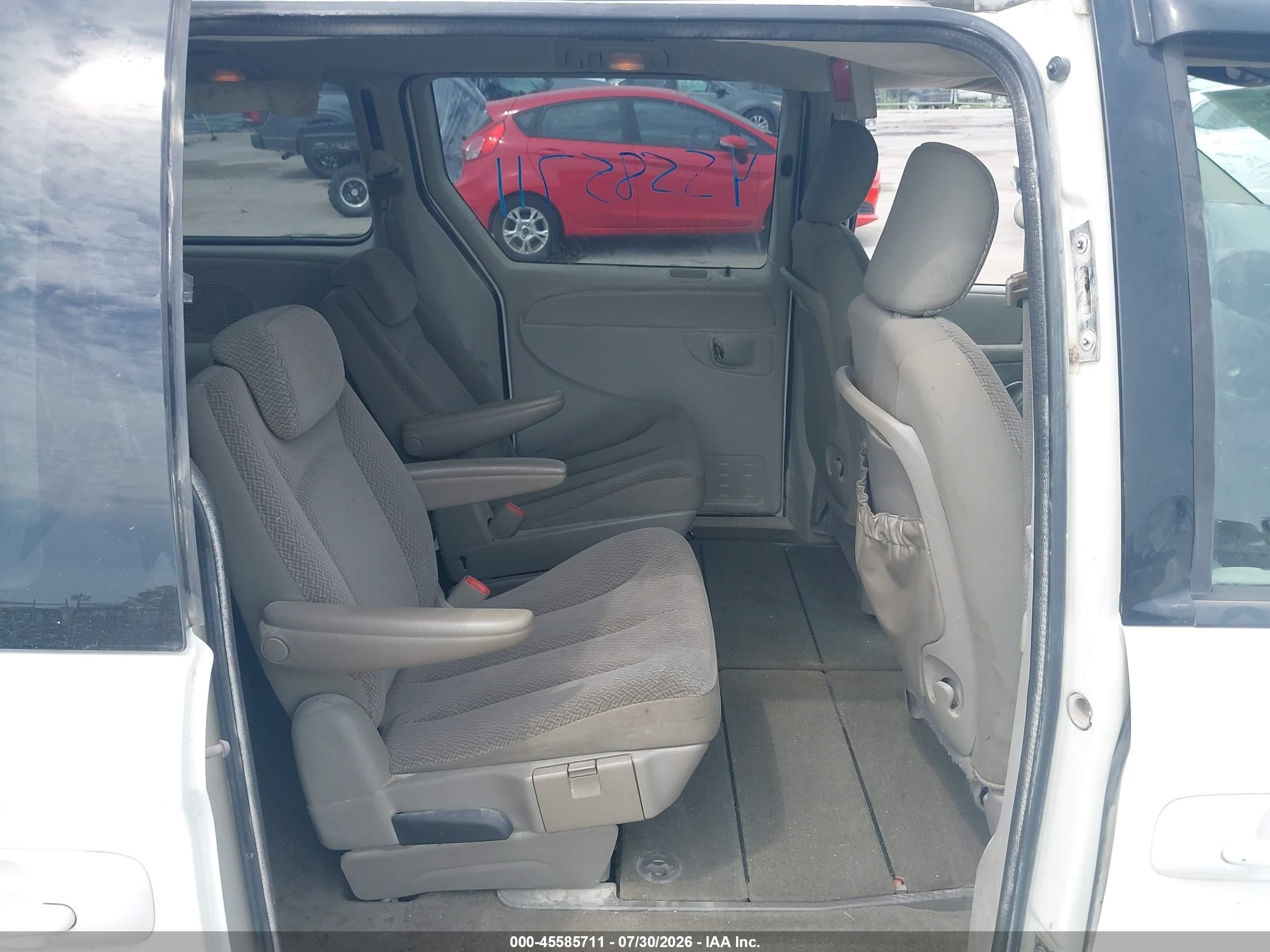 2006 Dodge Grand Caravan Sxt White vin: 2D4GP44L96R654096