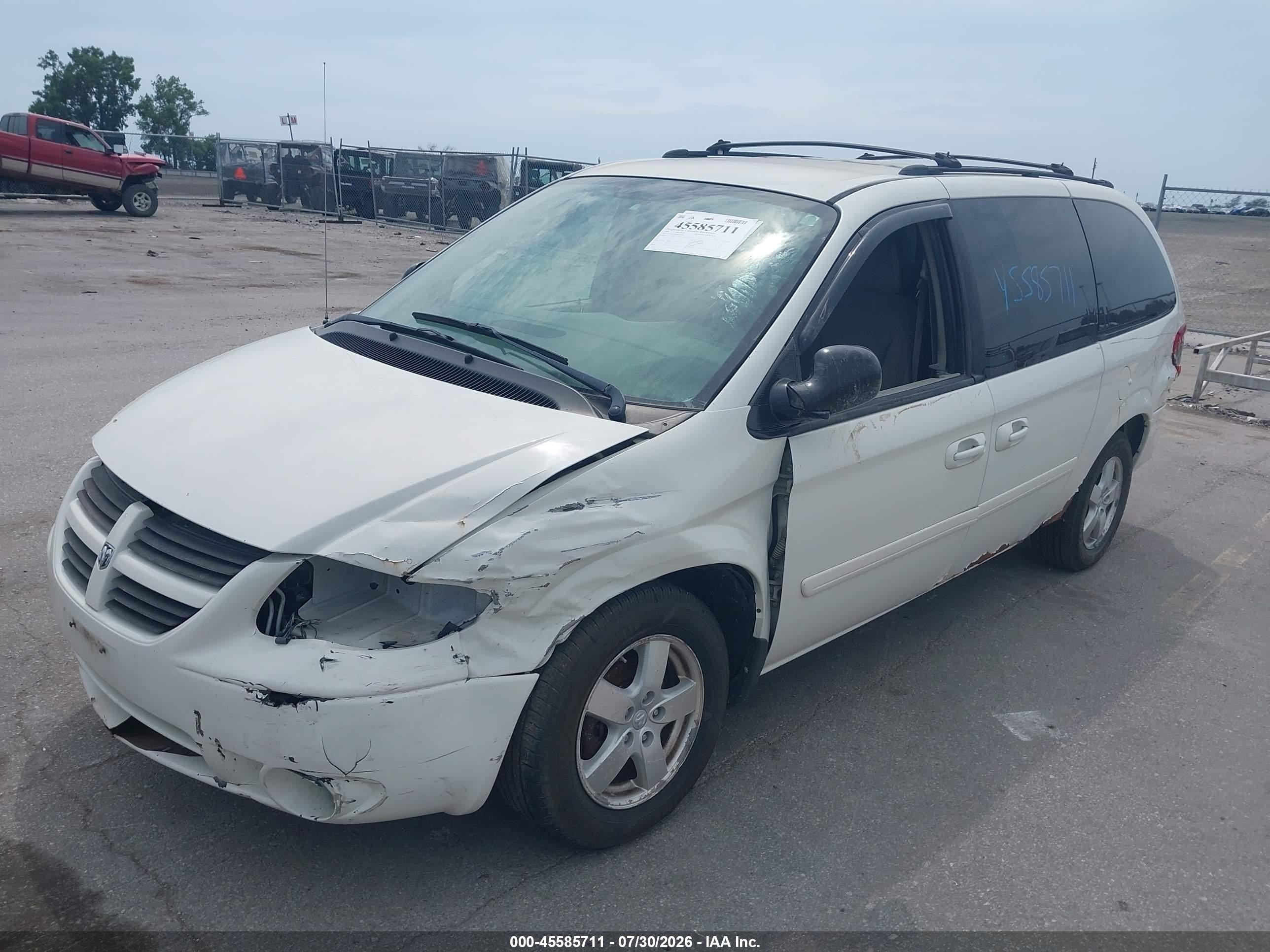 2006 Dodge Grand Caravan Sxt White vin: 2D4GP44L96R654096