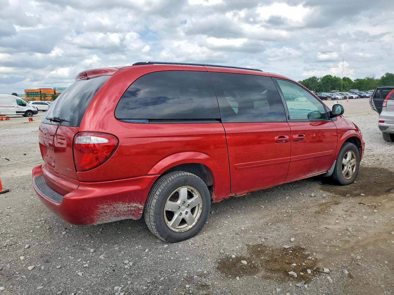 2006 Dodge Grand Caravan Sxt Red vin: 2D4GP44L96R835487