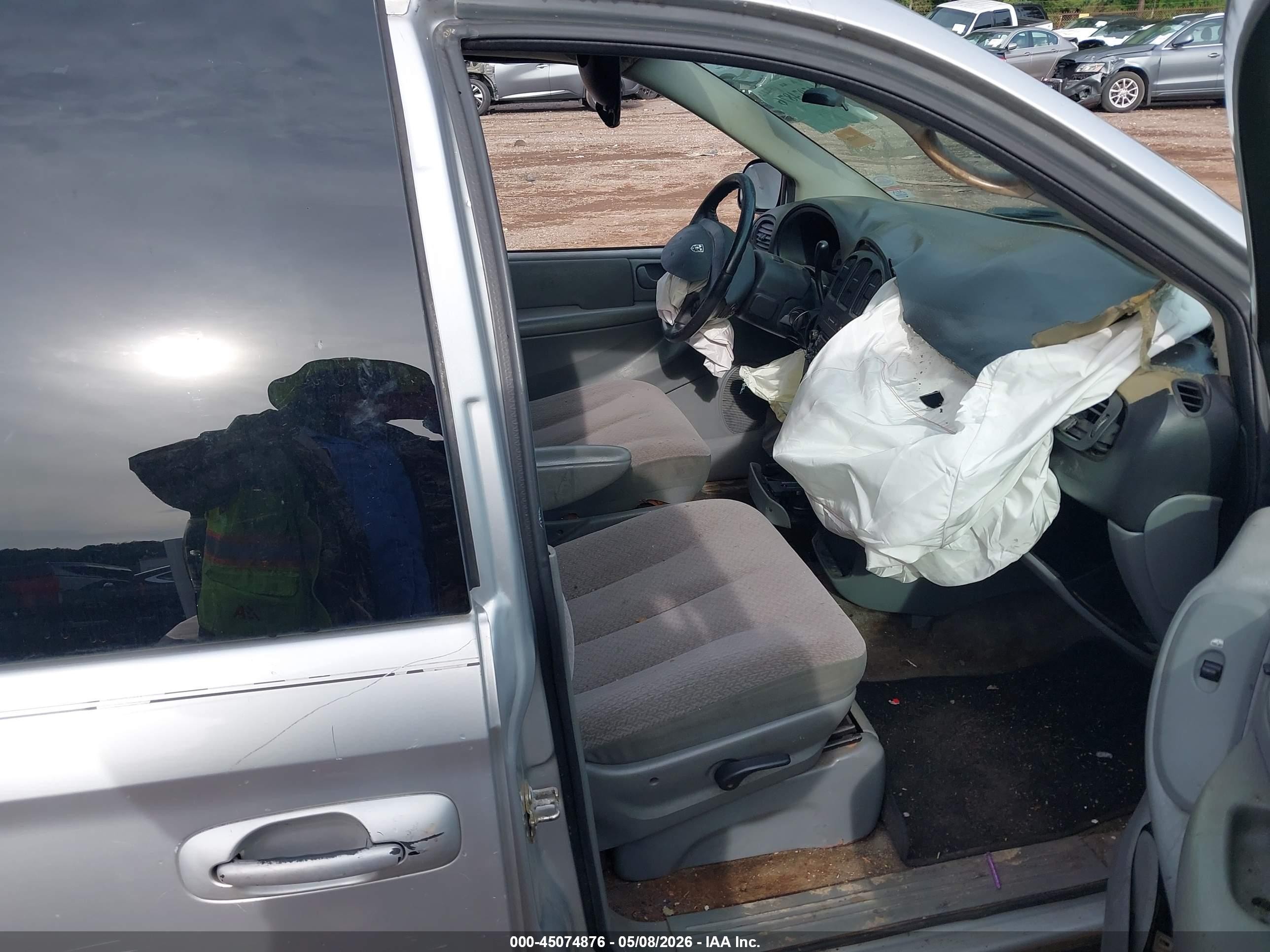 2007 Dodge Grand Caravan Sxt Silver vin: 2D4GP44L97R113597
