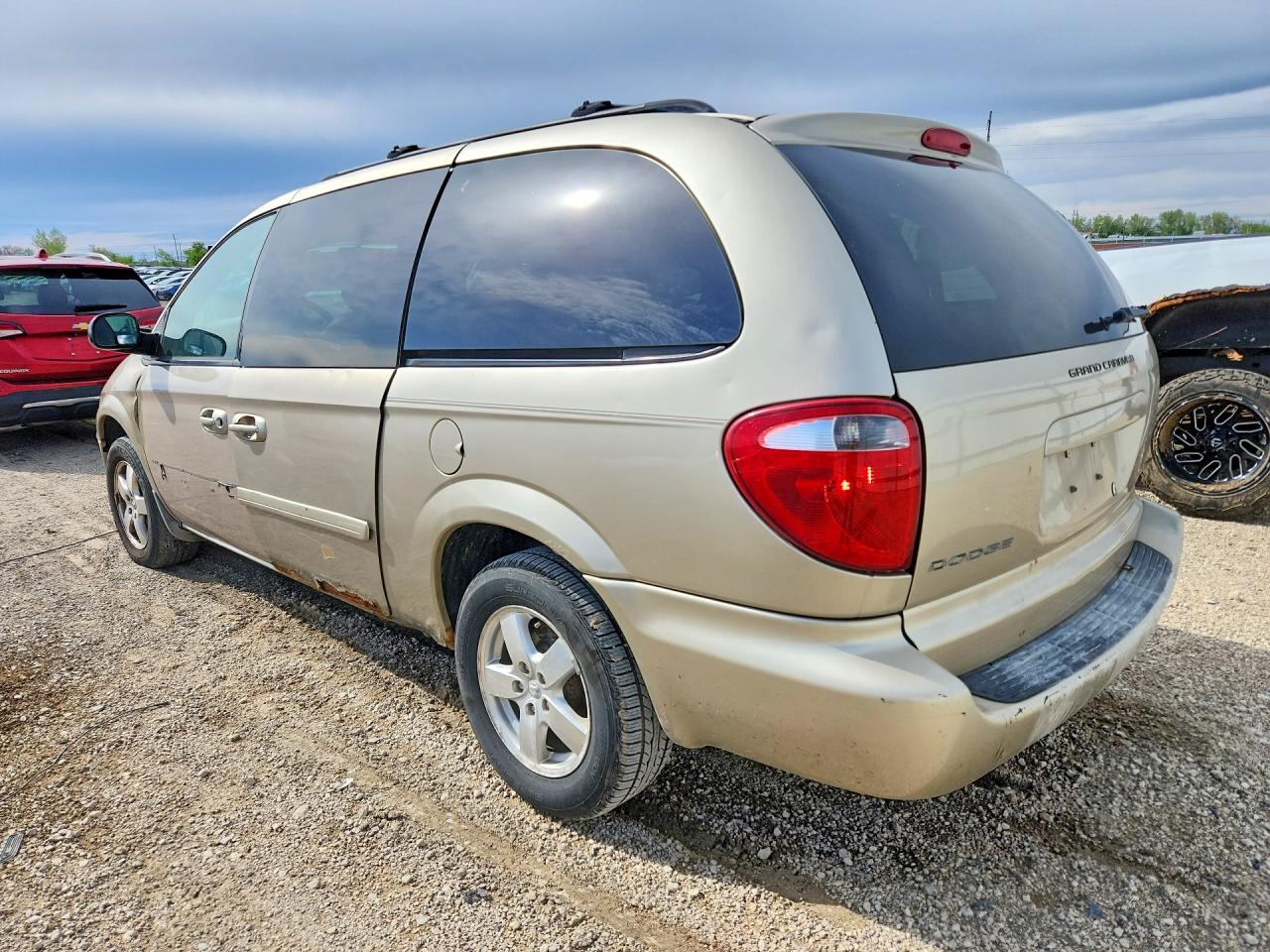 2007 Dodge Grand Caravan Sxt Beige vin: 2D4GP44L97R119397