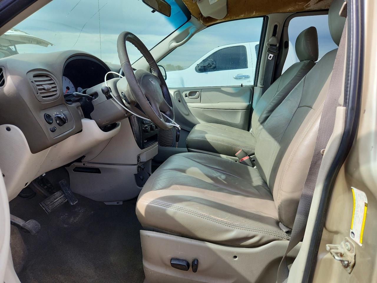 2007 Dodge Grand Caravan Sxt Beige vin: 2D4GP44L97R119397
