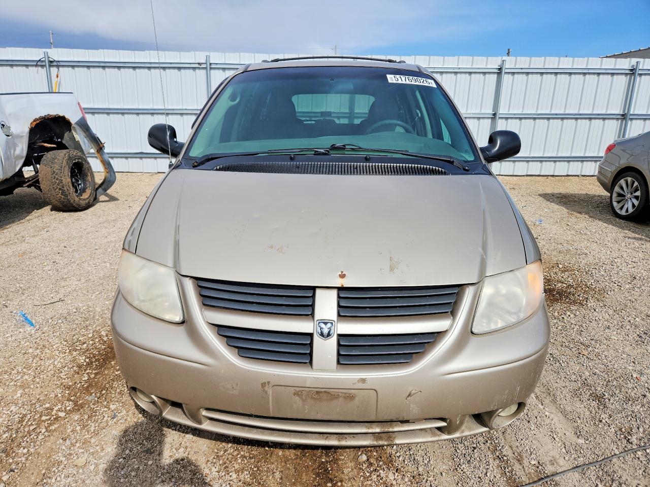 2007 Dodge Grand Caravan Sxt Beige vin: 2D4GP44L97R119397