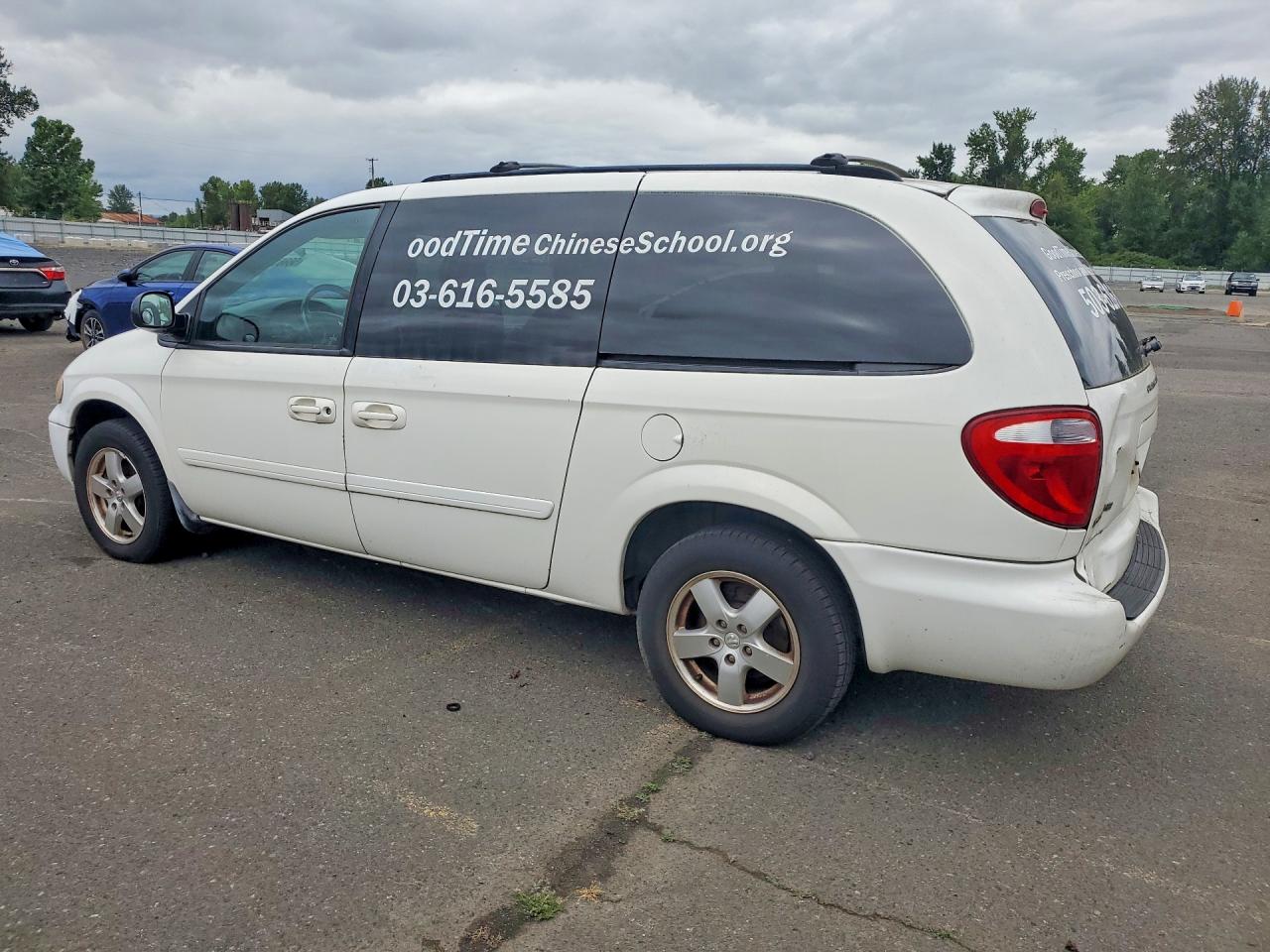 2007 Dodge Grand Caravan Sxt White vin: 2D4GP44L97R133073