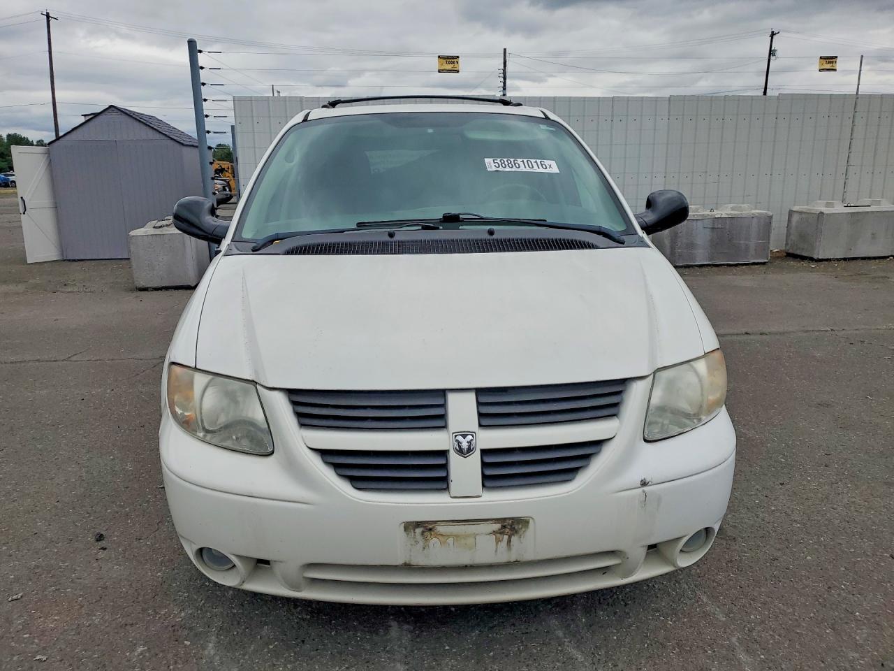 2007 Dodge Grand Caravan Sxt White vin: 2D4GP44L97R133073