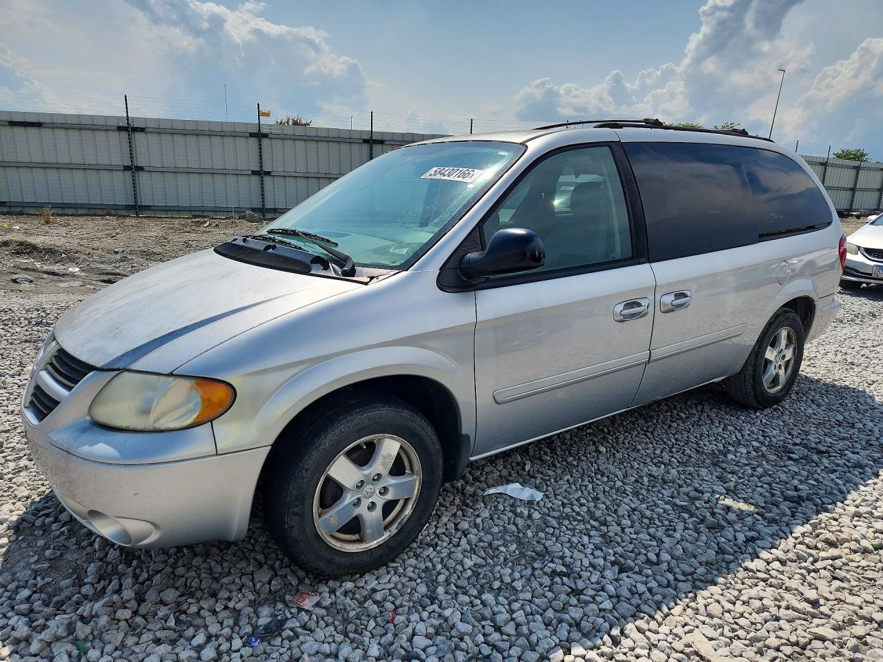2007 Dodge Grand Caravan Sxt Silver vin: 2D4GP44L97R271258