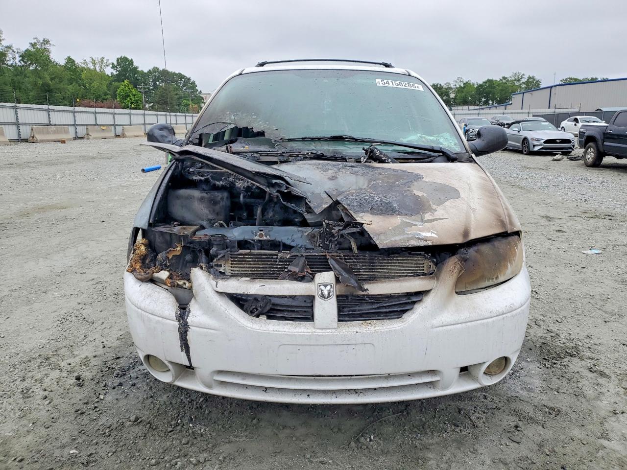 2007 Dodge Grand Caravan Sxt White vin: 2D4GP44L97R287623