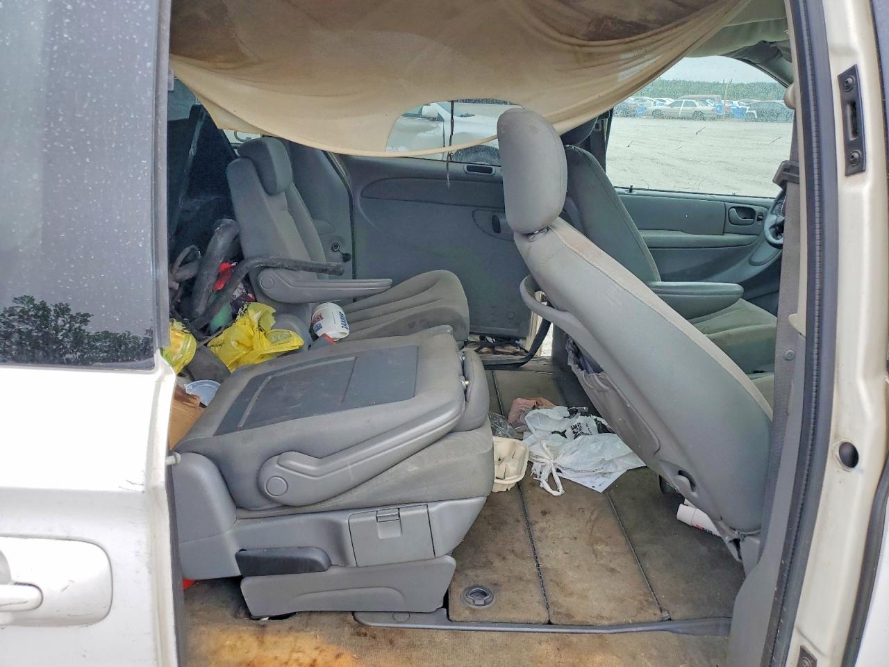 2007 Dodge Grand Caravan Sxt White vin: 2D4GP44L97R287623