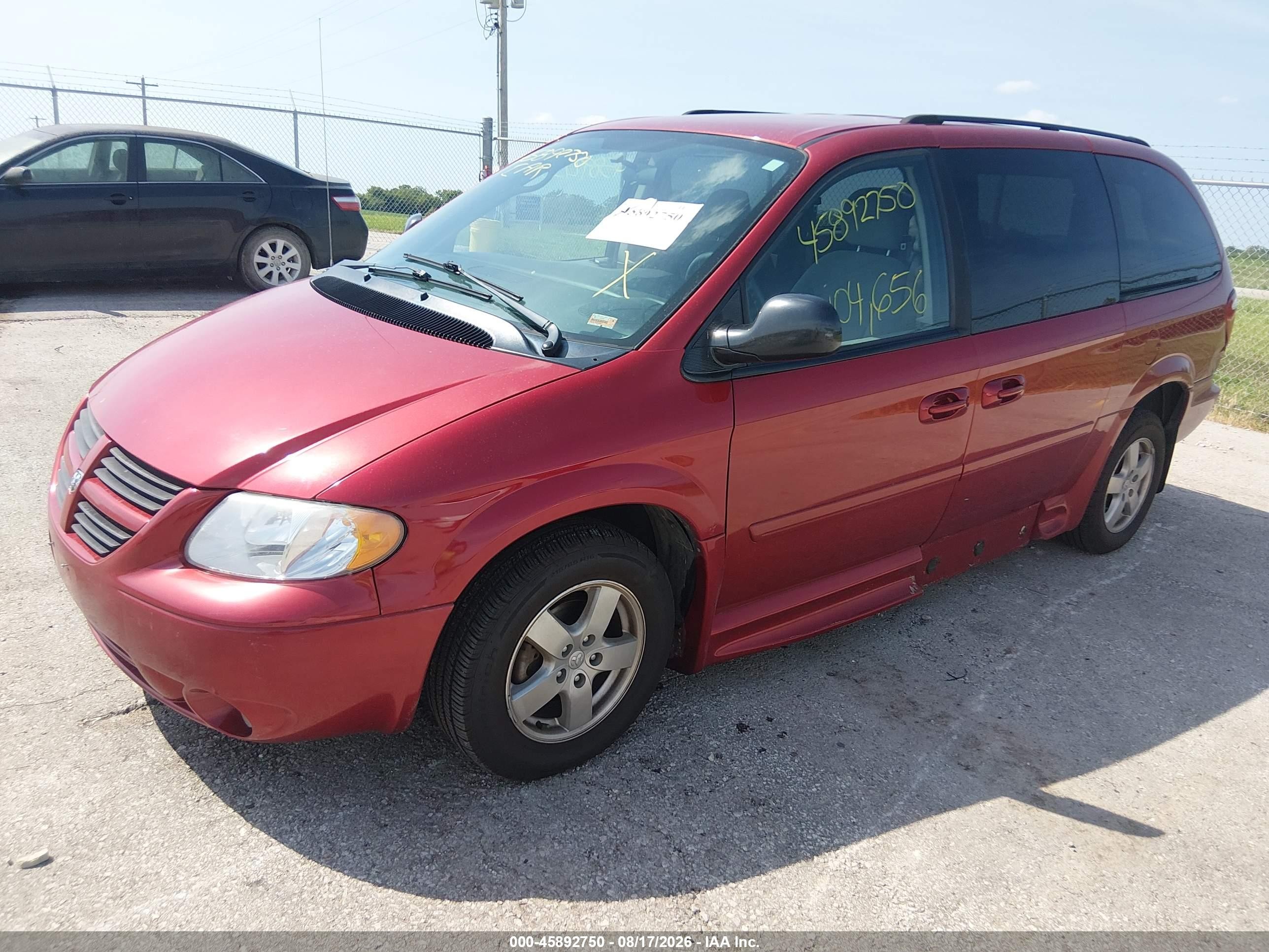 2007 Dodge Grand Caravan Sxt Red vin: 2D4GP44L97R313234