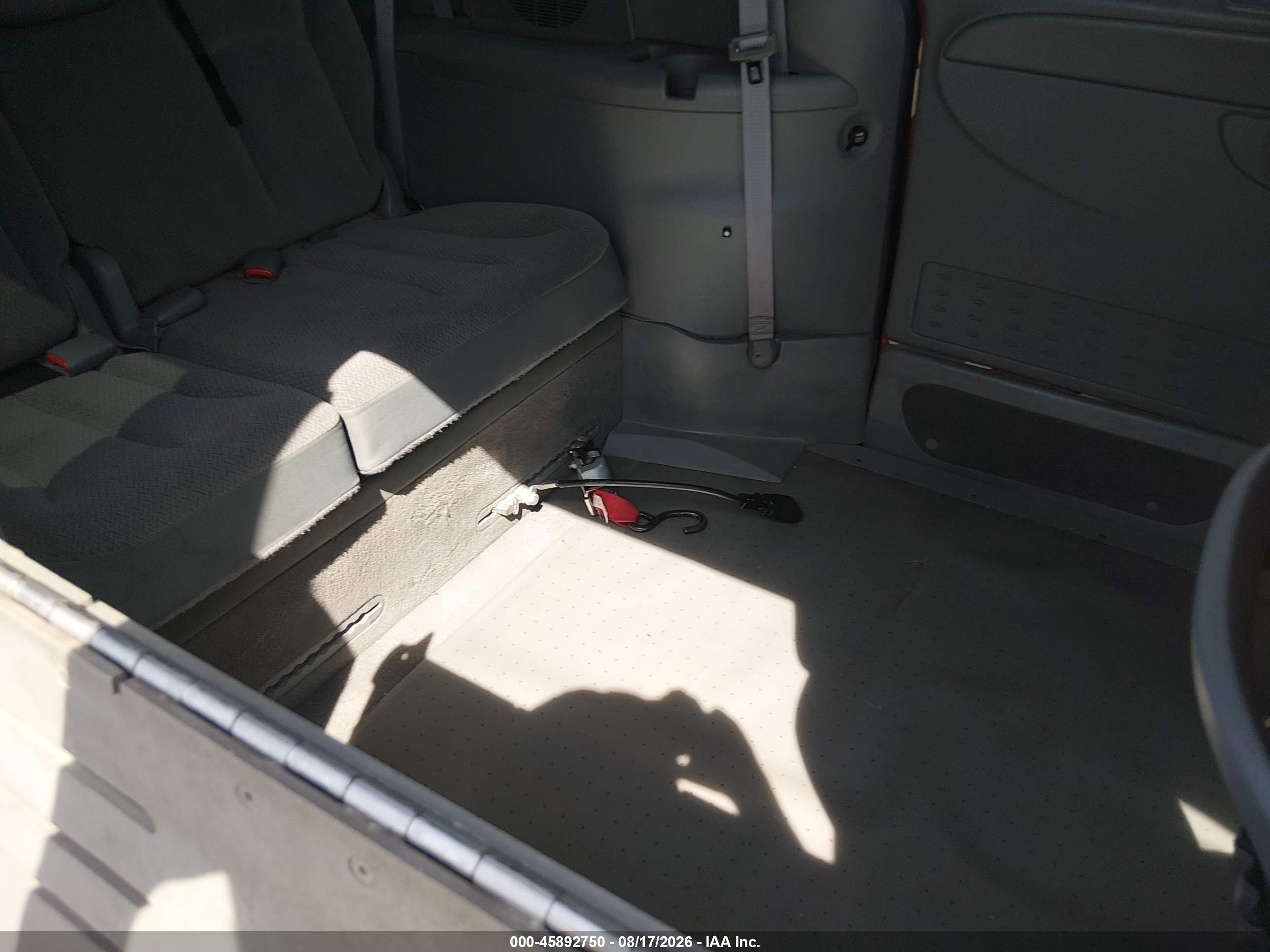 2007 Dodge Grand Caravan Sxt Red vin: 2D4GP44L97R313234