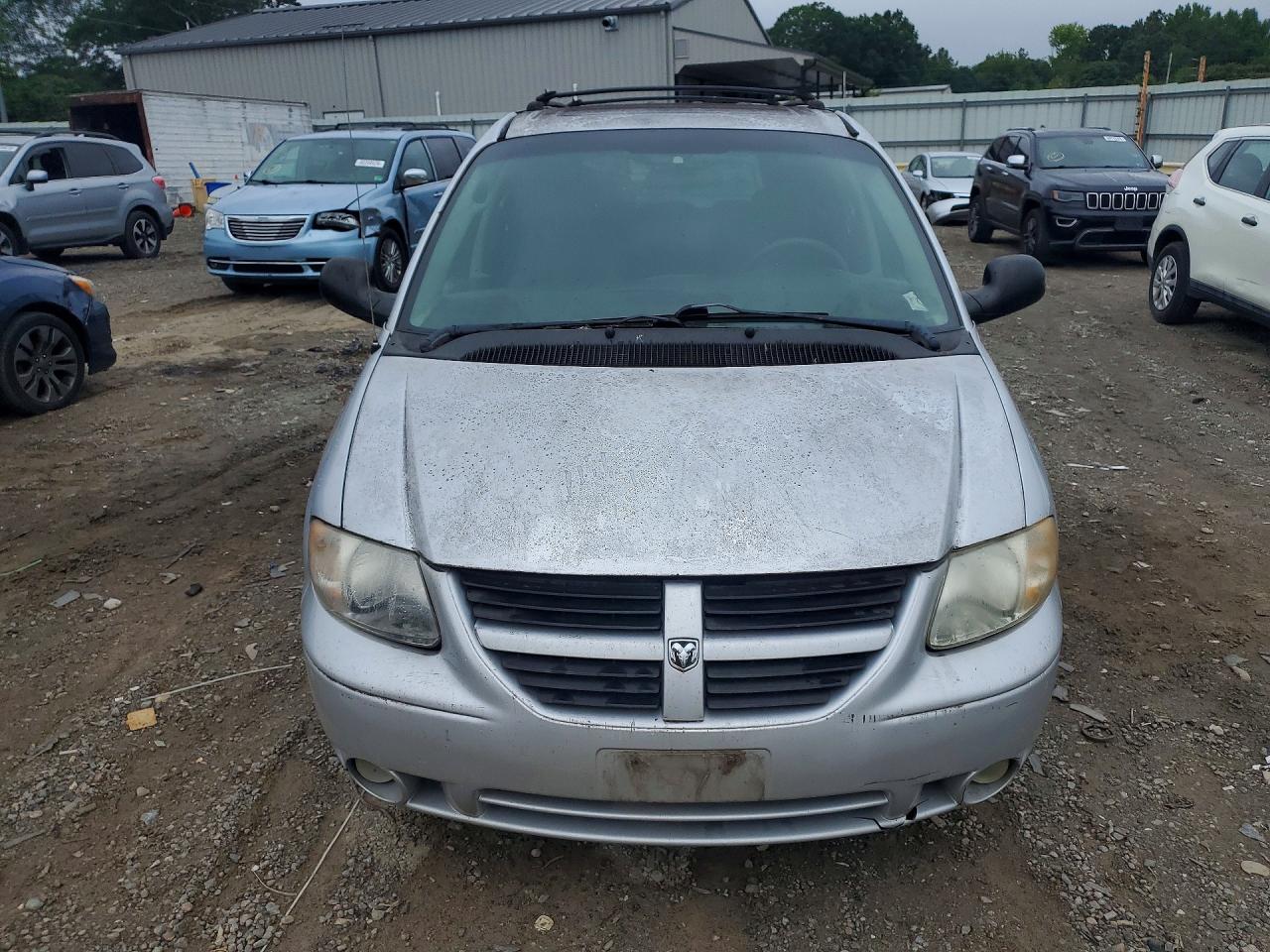 2005 Dodge Grand Caravan Sxt Silver vin: 2D4GP44LX5R266325