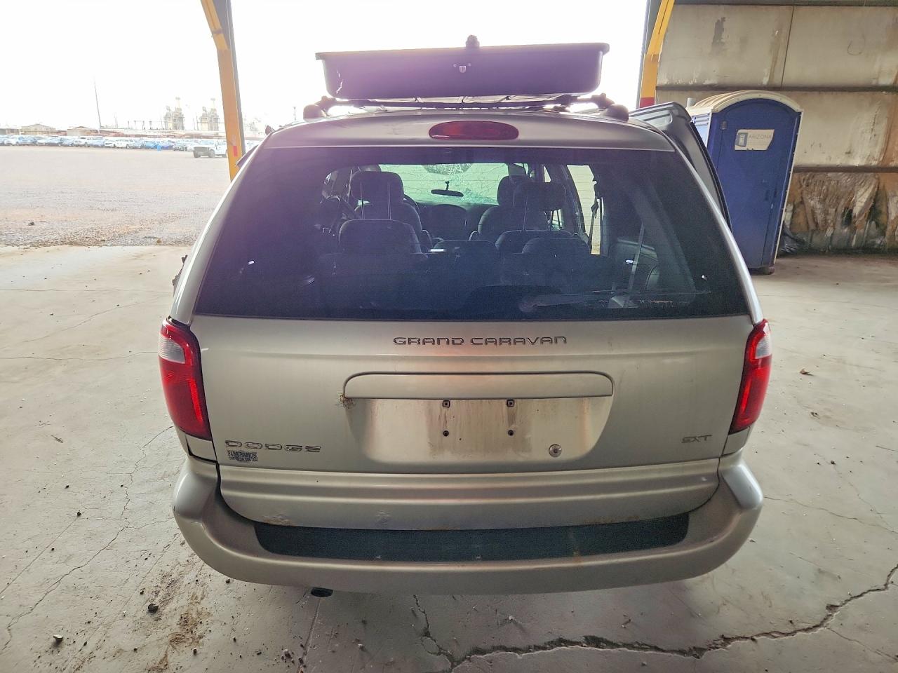 2005 Dodge Grand Caravan Sxt Silver vin: 2D4GP44LX5R392796