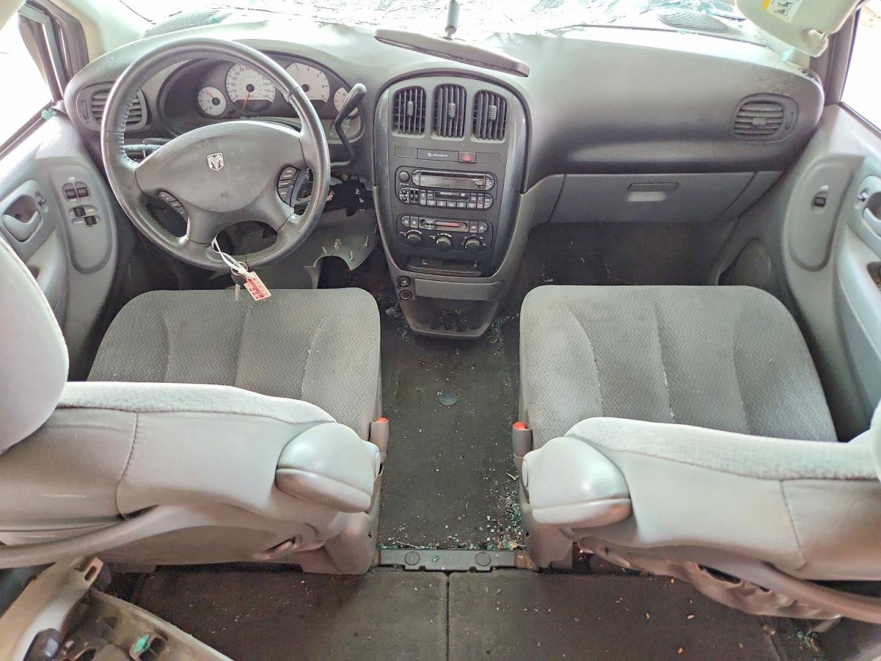 2005 Dodge Grand Caravan Sxt Silver vin: 2D4GP44LX5R392796