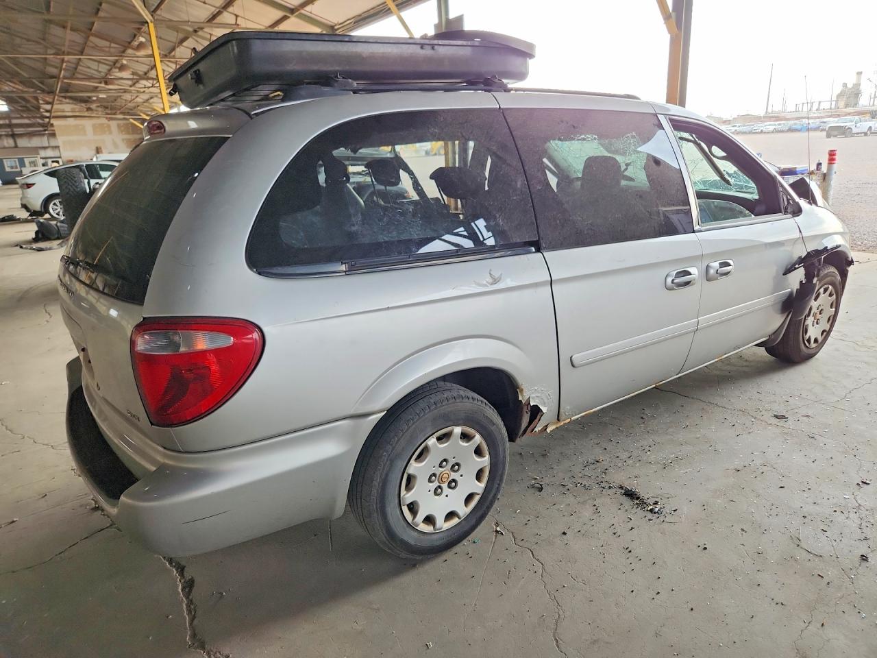 2005 Dodge Grand Caravan Sxt Silver vin: 2D4GP44LX5R392796