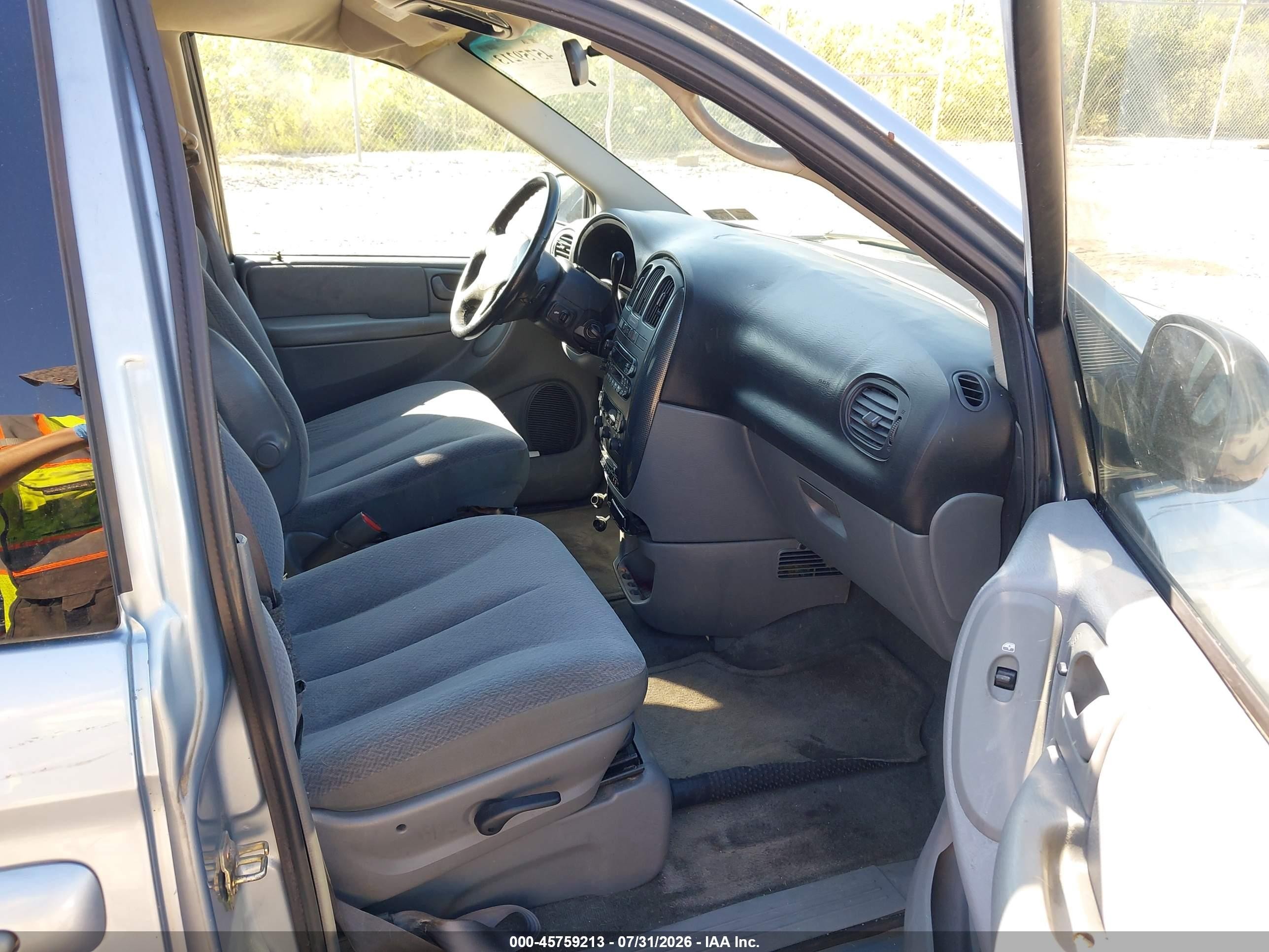 2005 Dodge Grand Caravan Sxt Light Blue vin: 2D4GP44LX5R464984