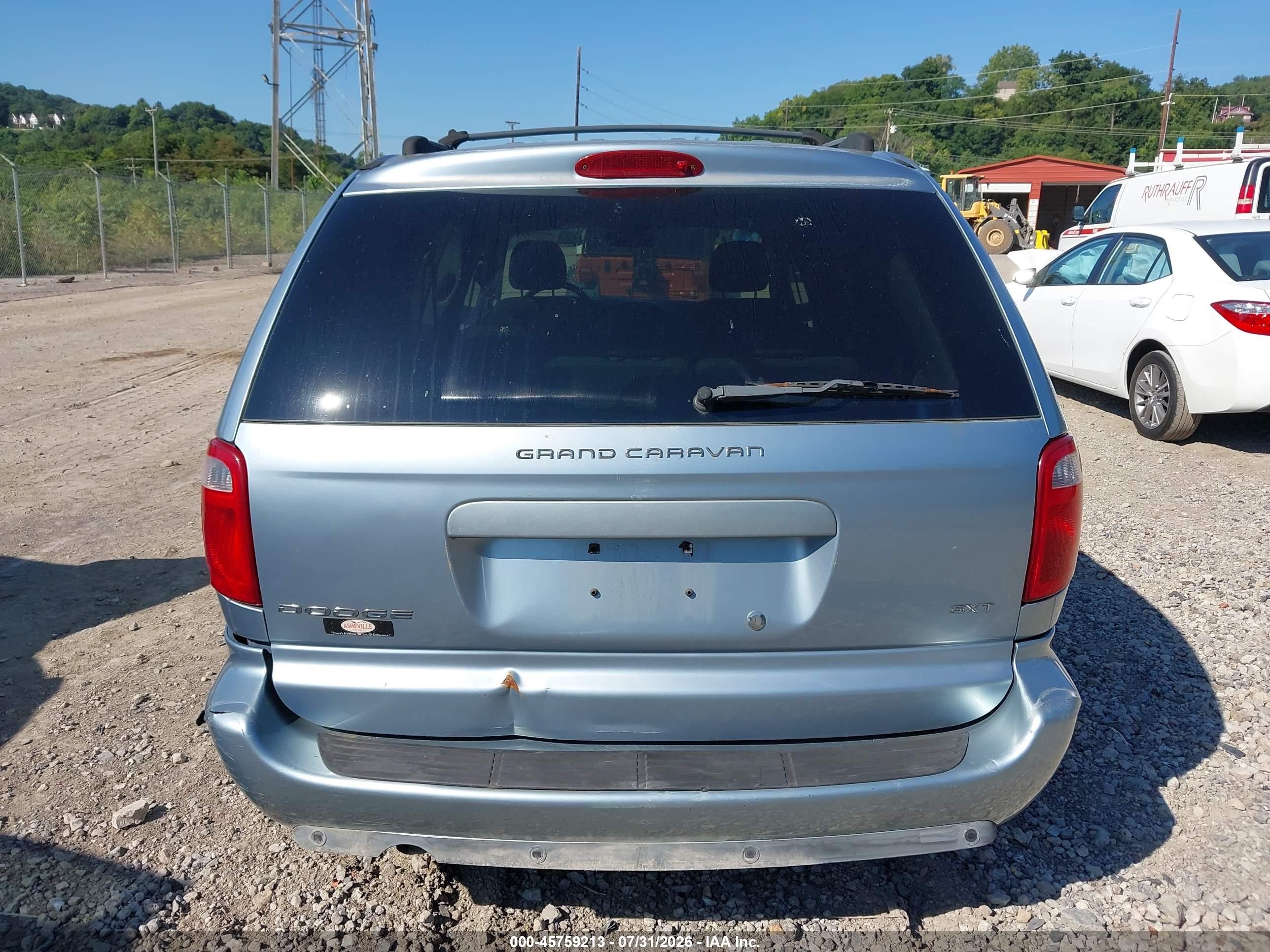 2005 Dodge Grand Caravan Sxt Light Blue vin: 2D4GP44LX5R464984