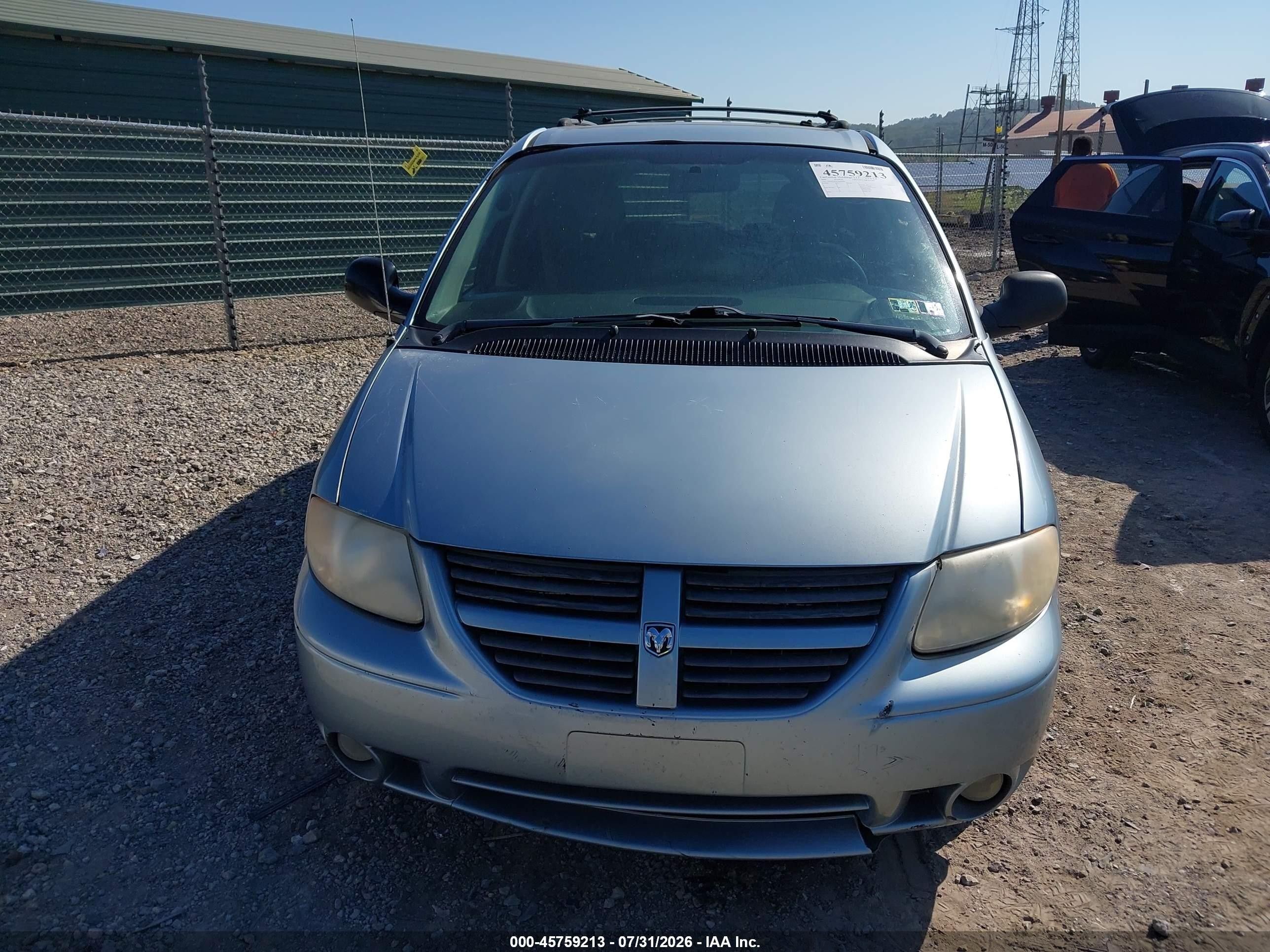 2005 Dodge Grand Caravan Sxt Light Blue vin: 2D4GP44LX5R464984