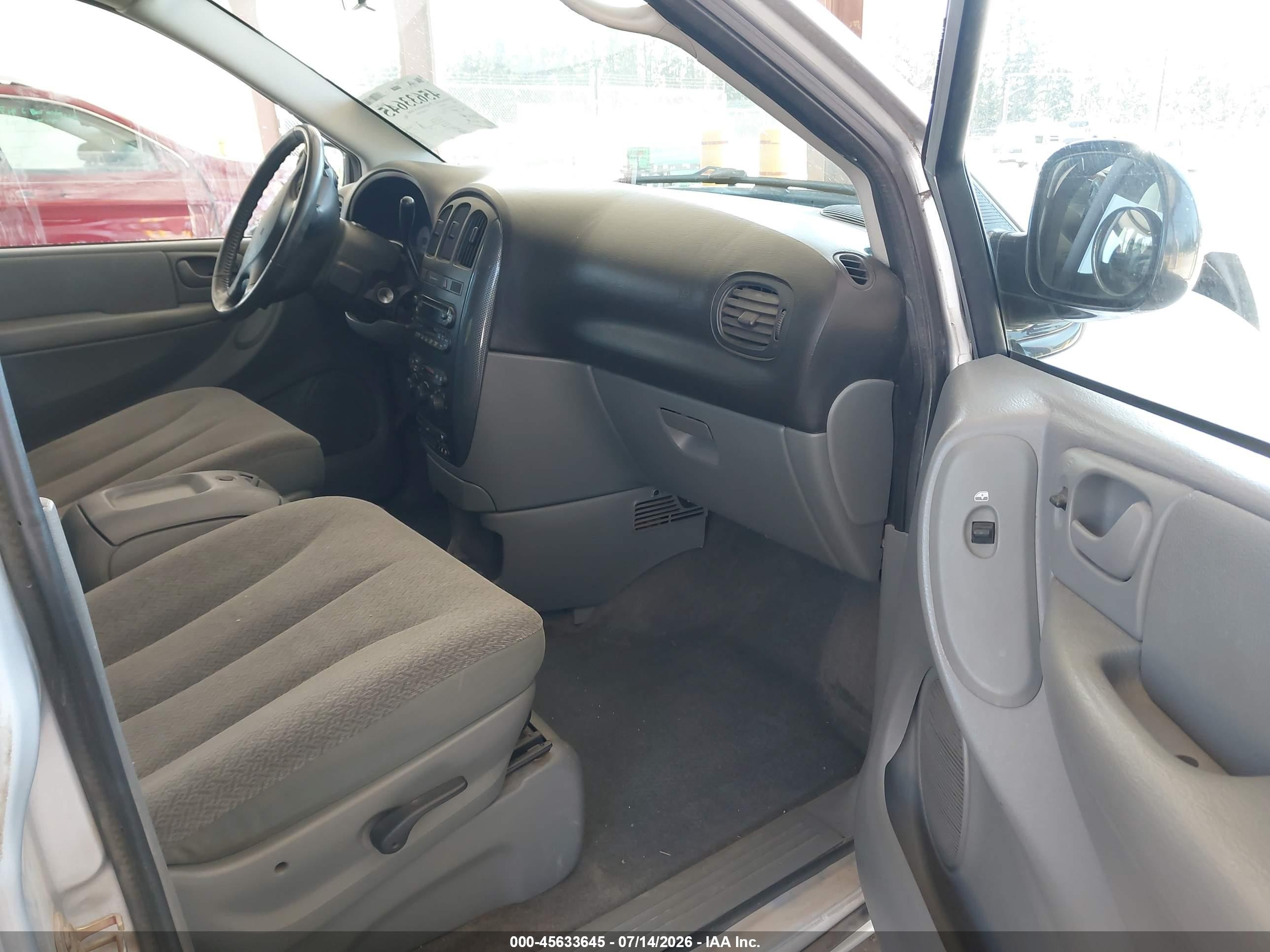 2005 Dodge Caravan Sxt Silver vin: 2D4GP44LX5R573879