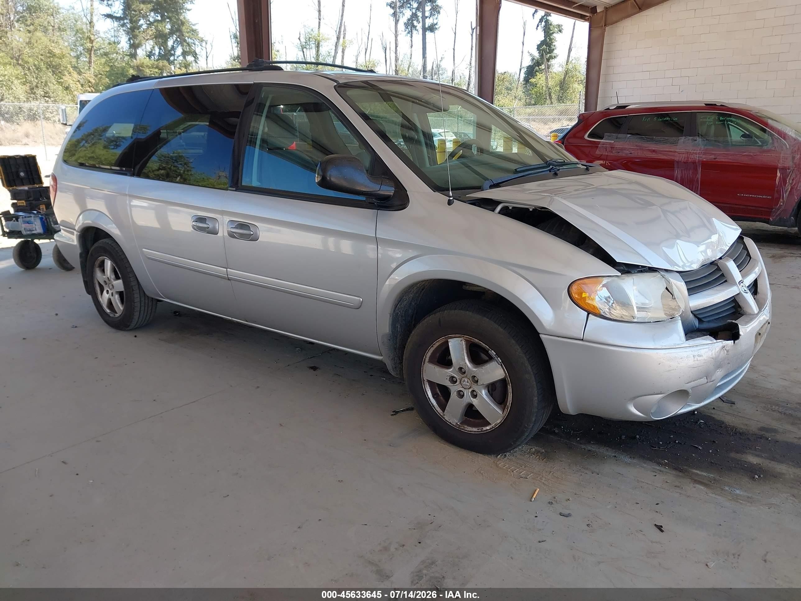 2005 Dodge Caravan Sxt Silver vin: 2D4GP44LX5R573879