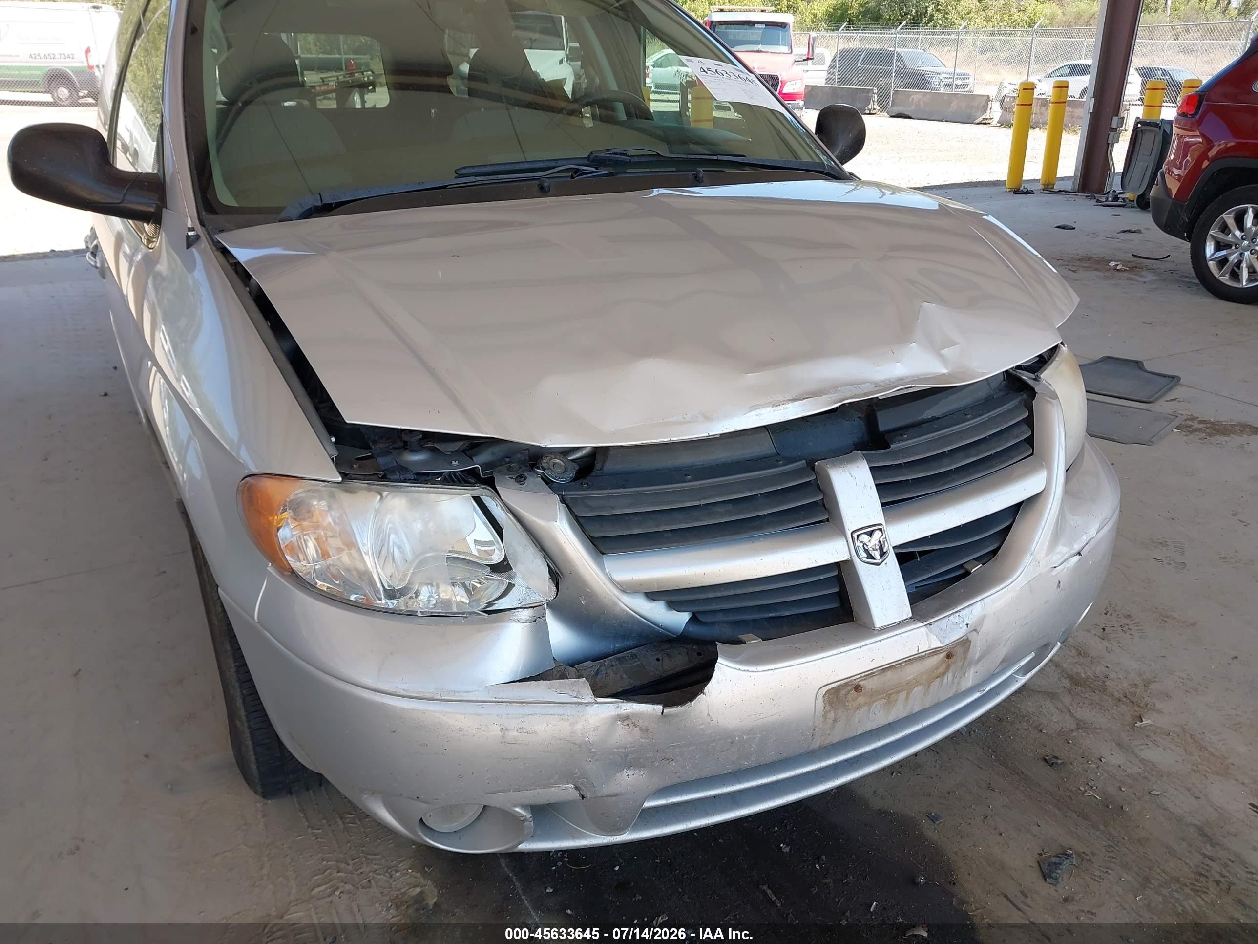 2005 Dodge Caravan Sxt Silver vin: 2D4GP44LX5R573879