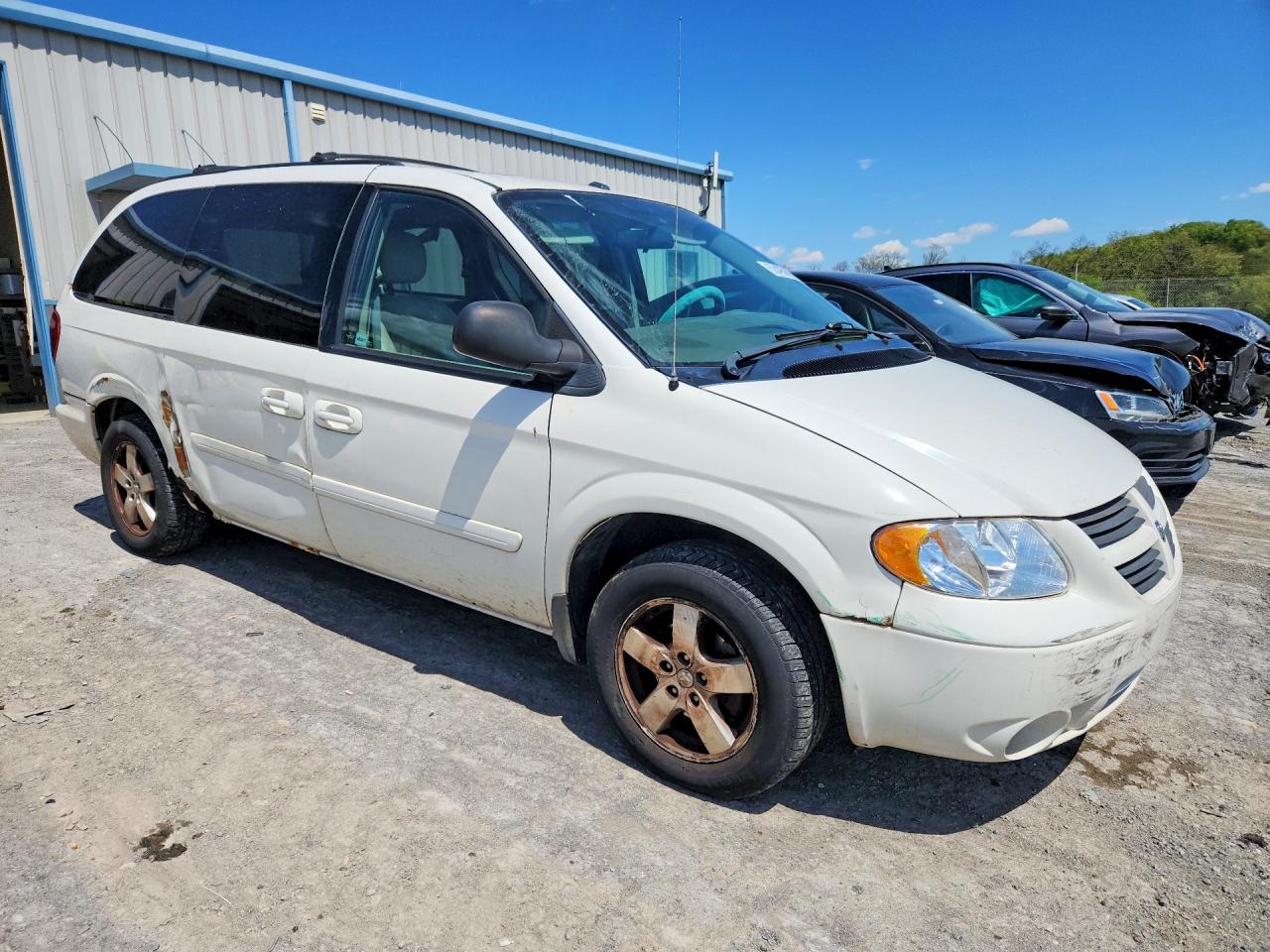 2006 Dodge Grand Caravan Sxt White vin: 2D4GP44LX6R776031