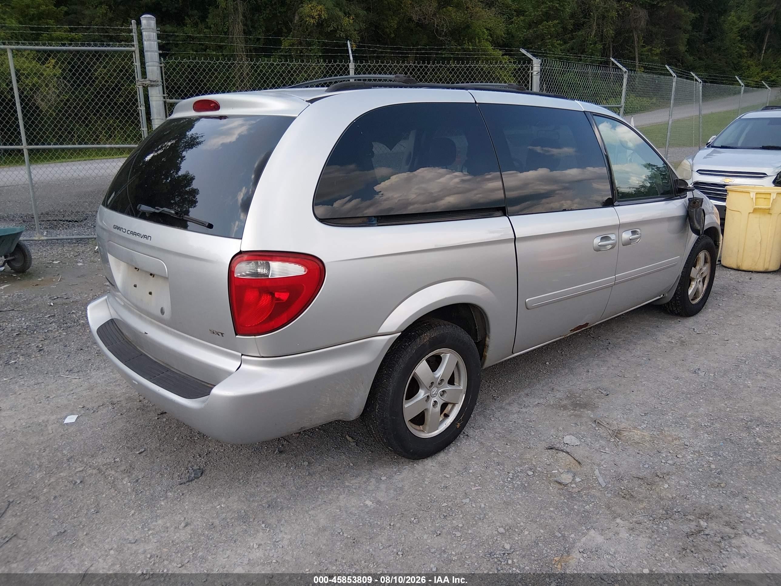 2006 Dodge Grand Caravan Sxt Silver vin: 2D4GP44LX6R838463