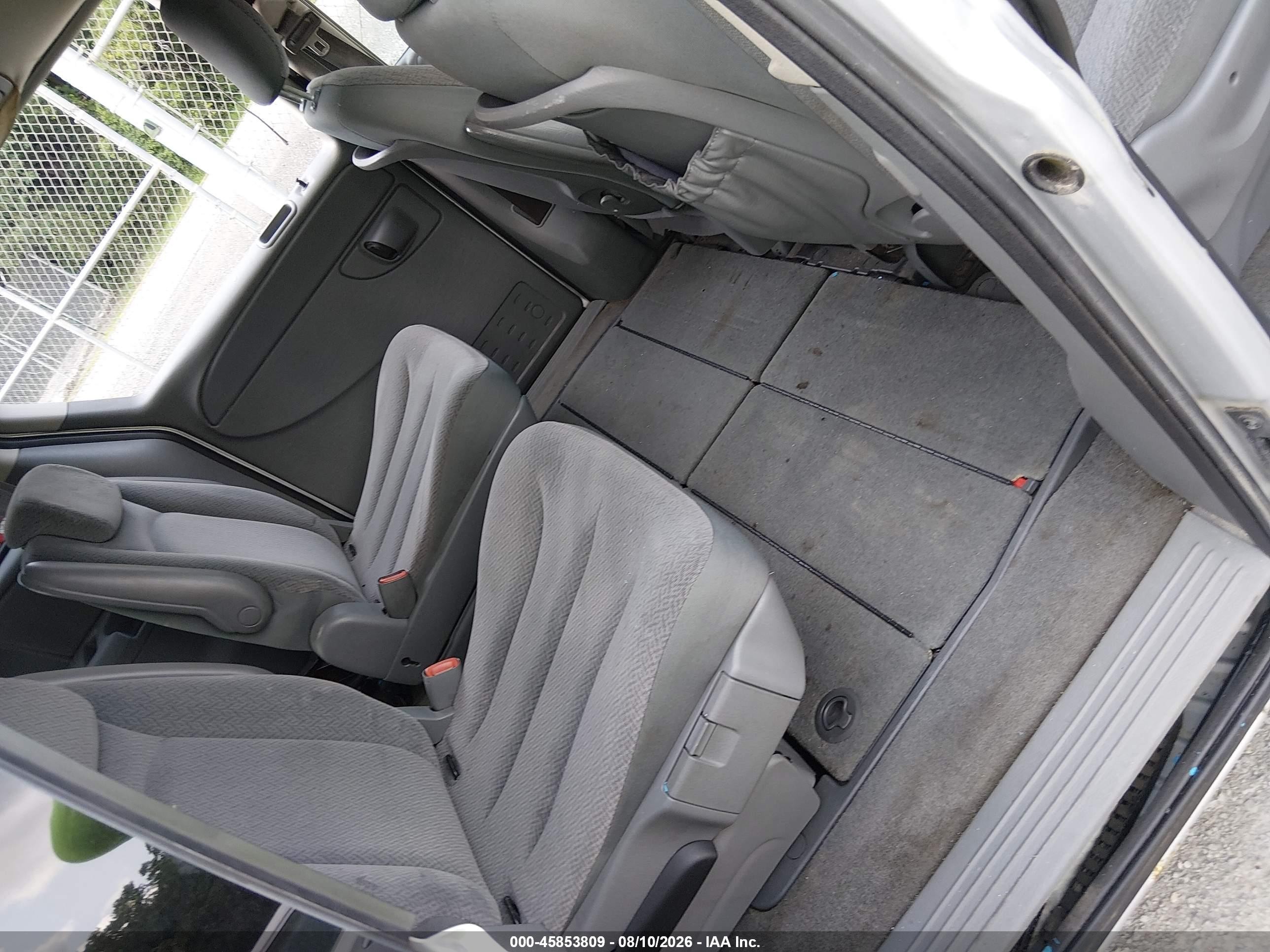 2006 Dodge Grand Caravan Sxt Silver vin: 2D4GP44LX6R838463