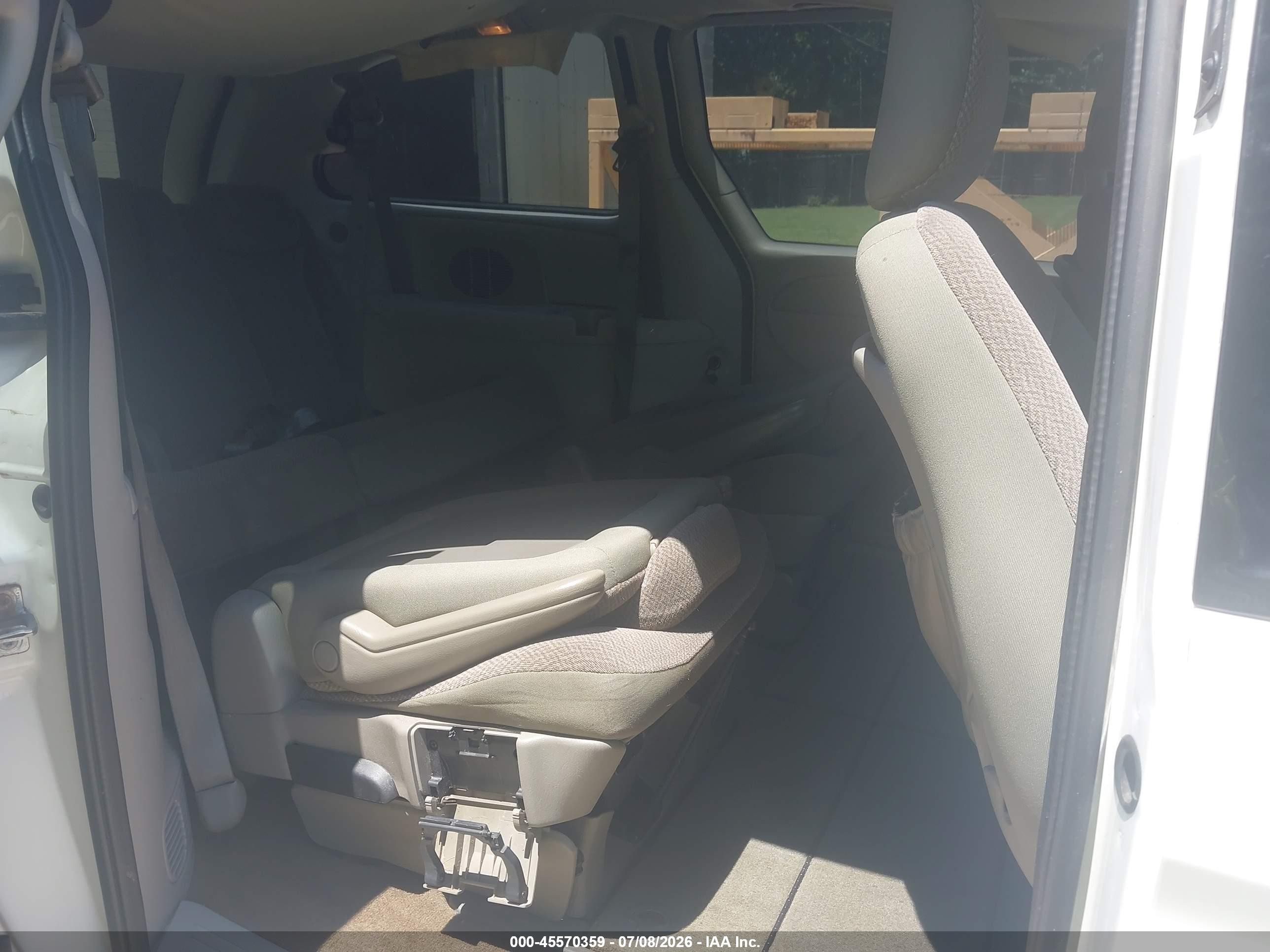 2007 Dodge Grand Caravan Sxt Белый vin: 2D4GP44LX7R204023