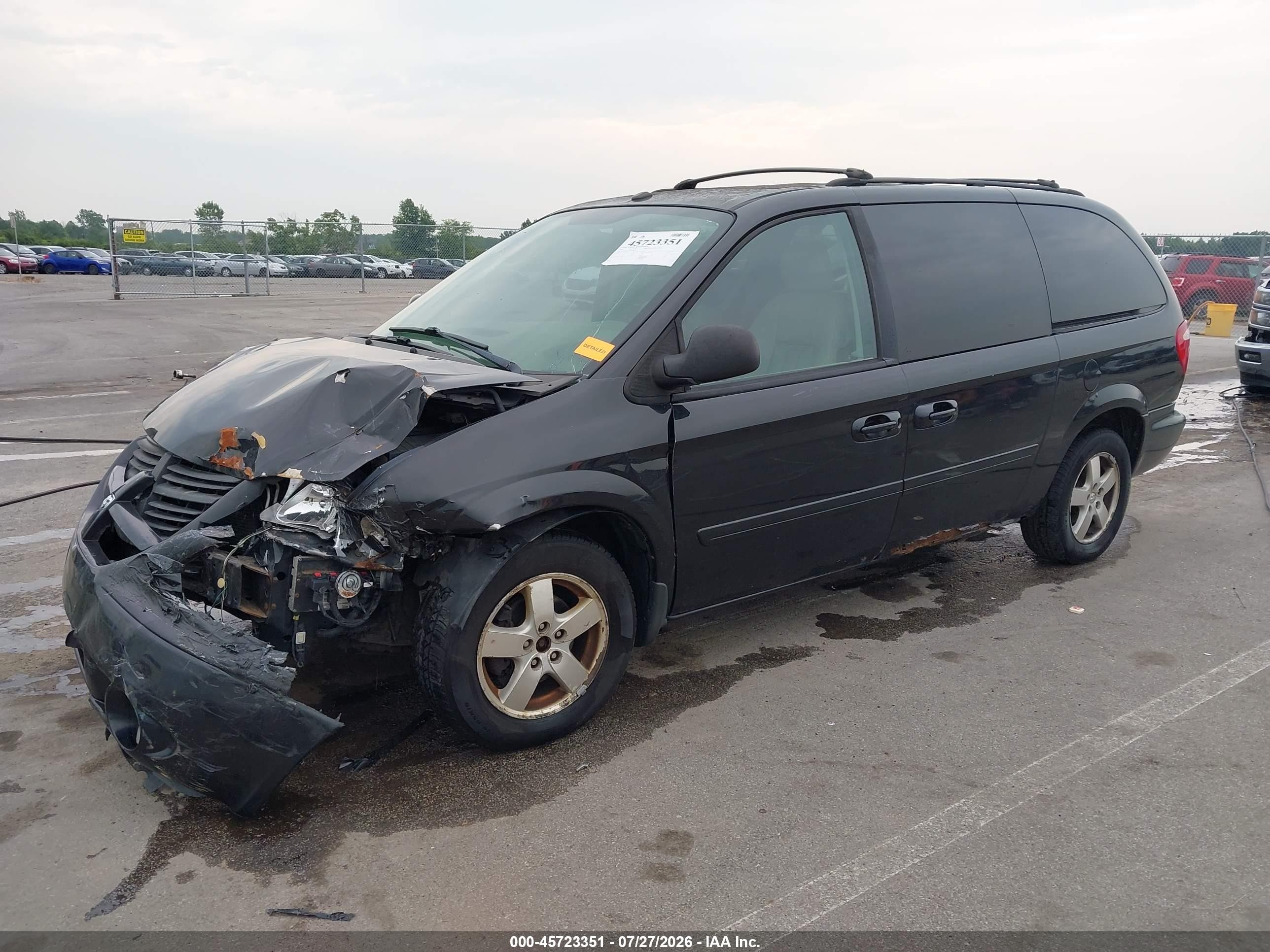 2007 Dodge Grand Caravan Sxt Black vin: 2D4GP44LX7R301481