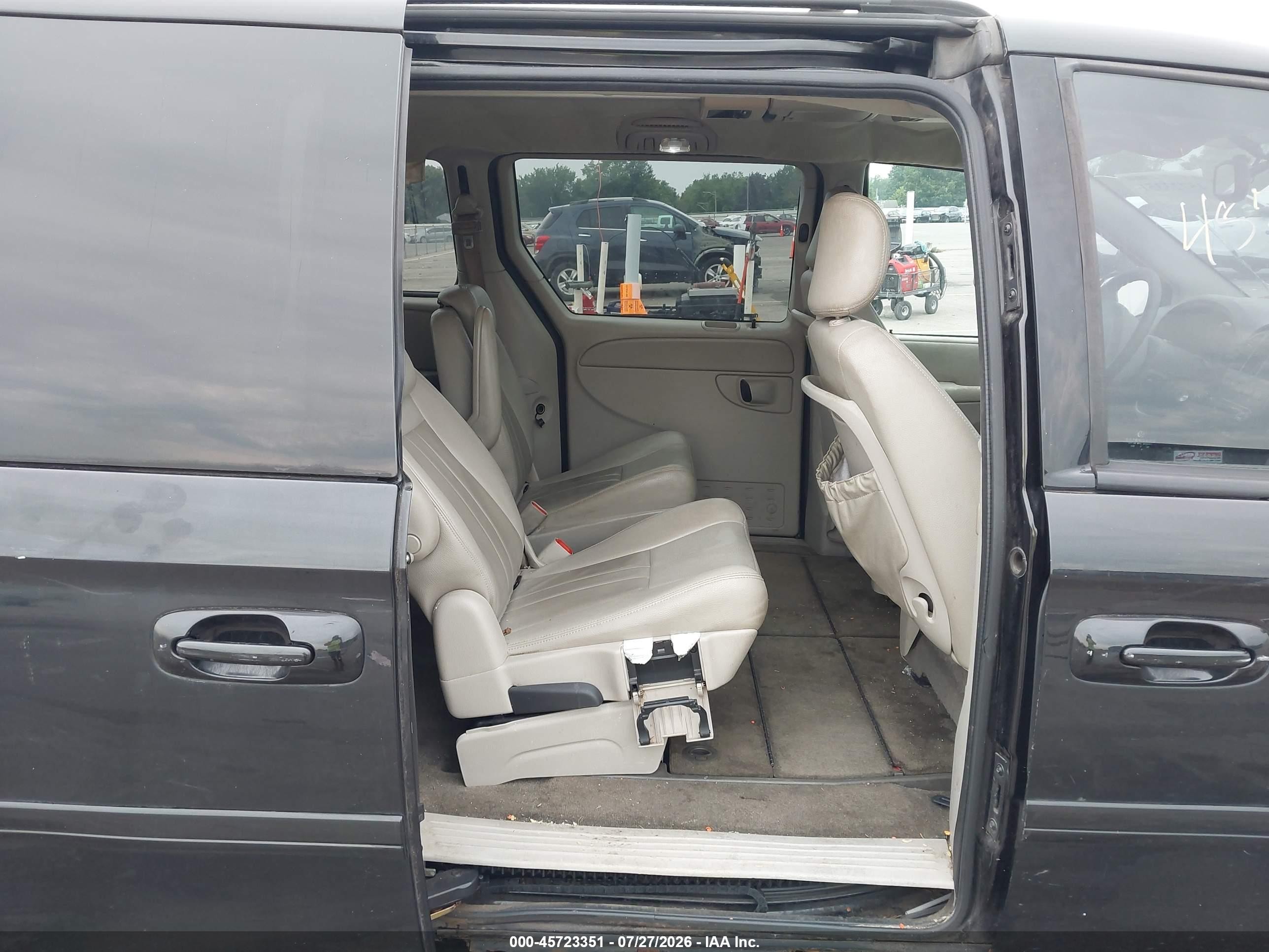 2007 Dodge Grand Caravan Sxt Black vin: 2D4GP44LX7R301481
