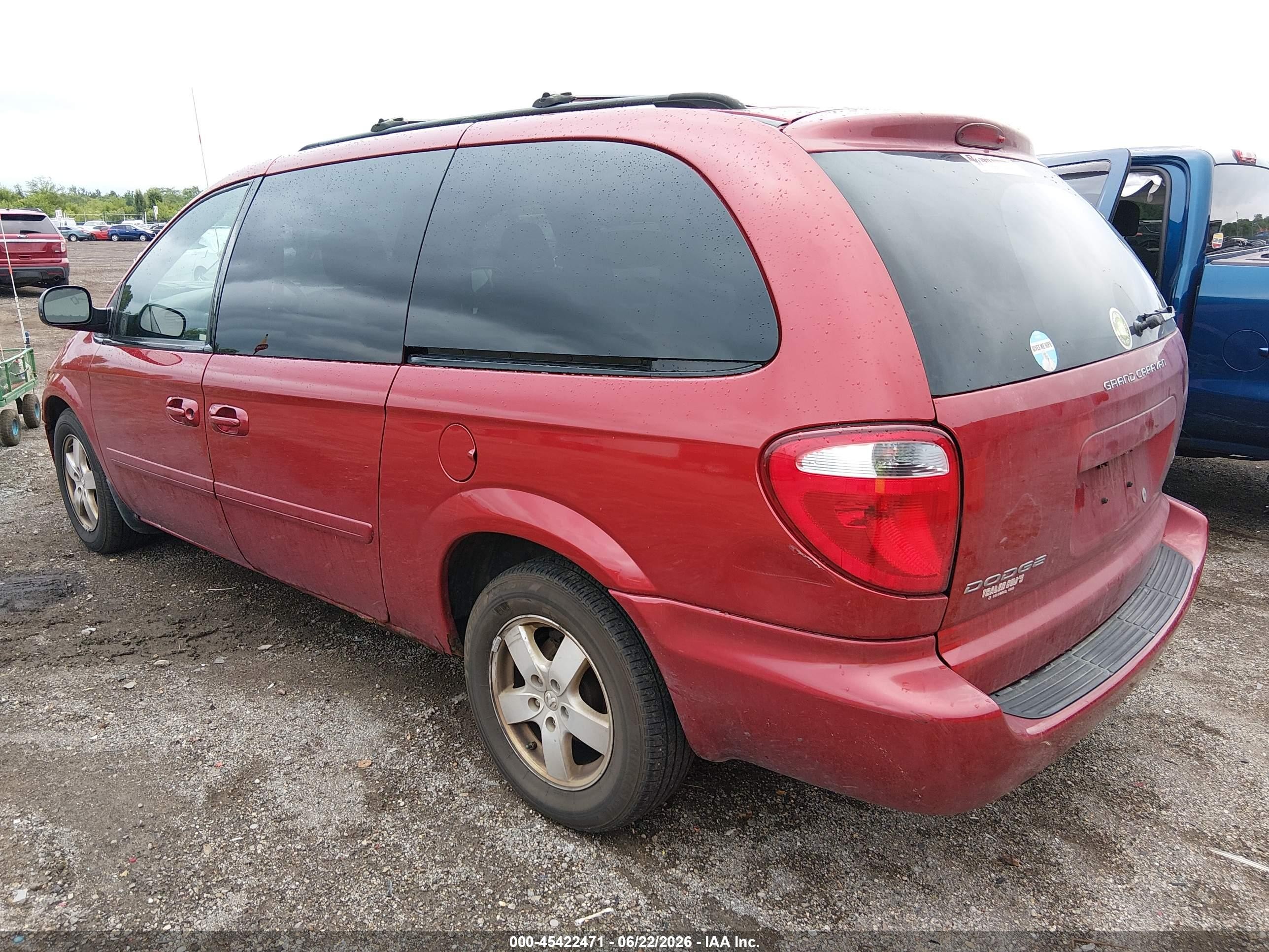 2007 Dodge Grand Caravan Sxt Red vin: 2D4GP44LX7R308530