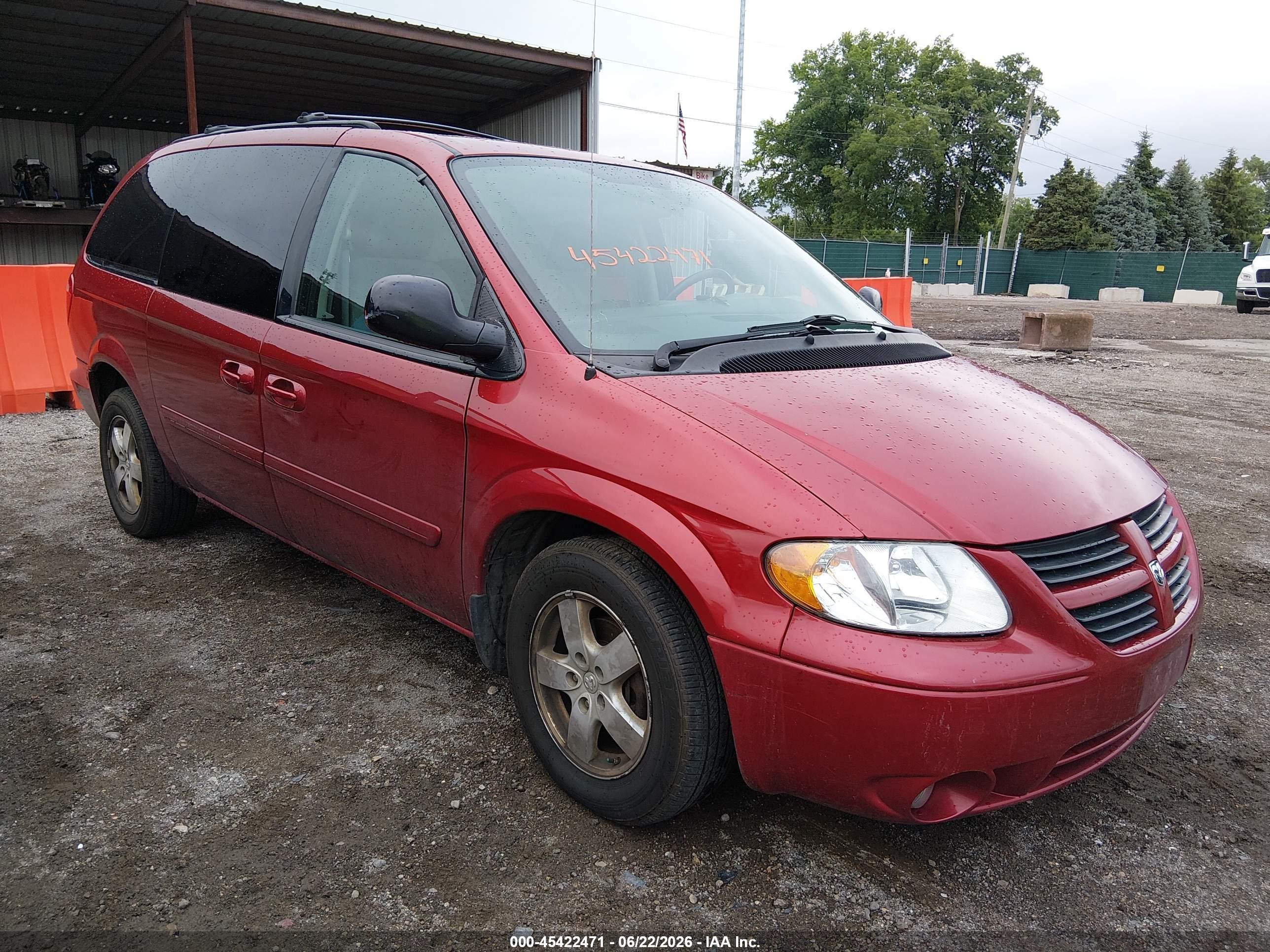 2007 Dodge Grand Caravan Sxt Red vin: 2D4GP44LX7R308530