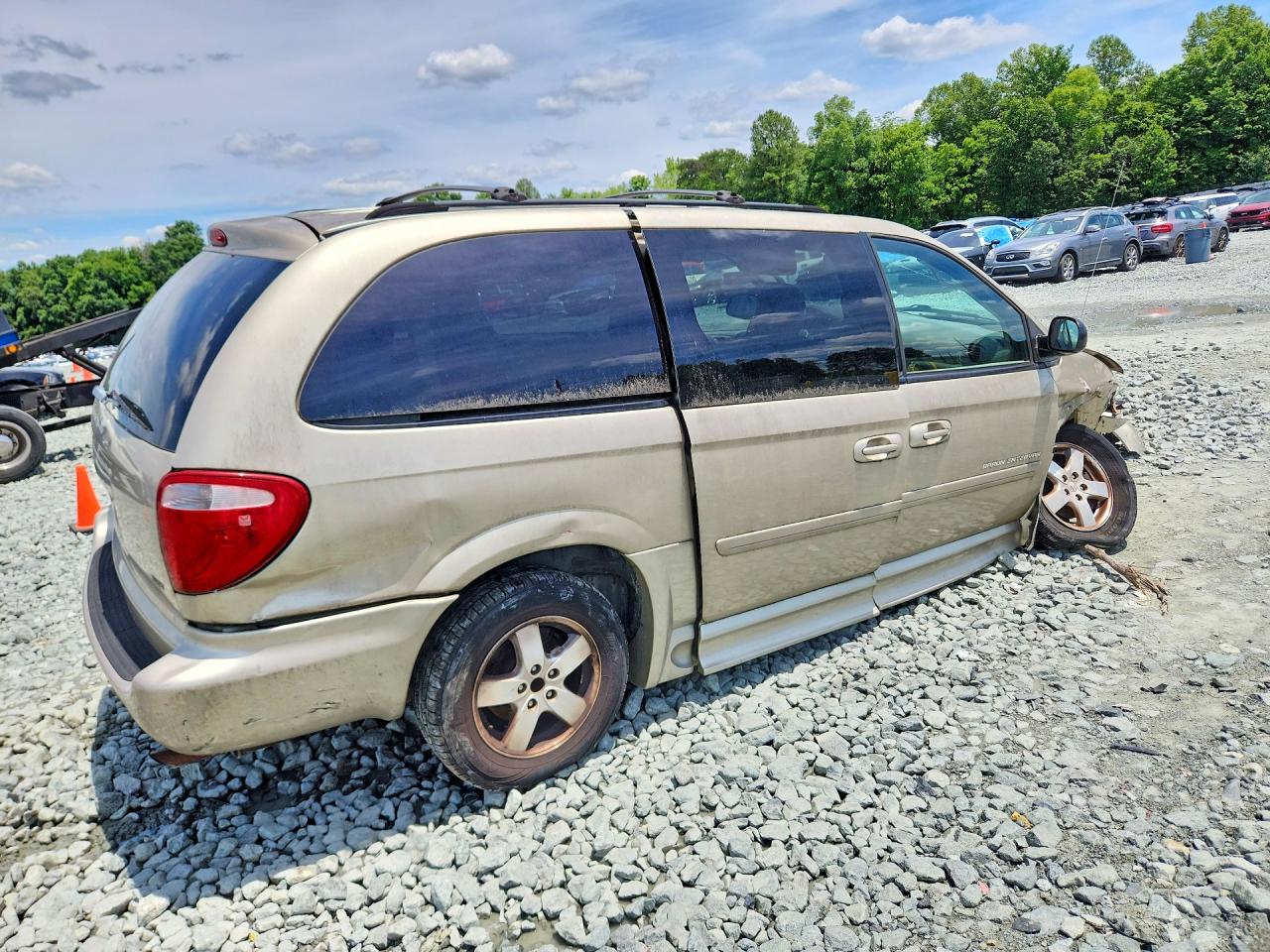 2007 Dodge Grand Caravan Sxt Tan vin: 2D4GP44LX7R313419