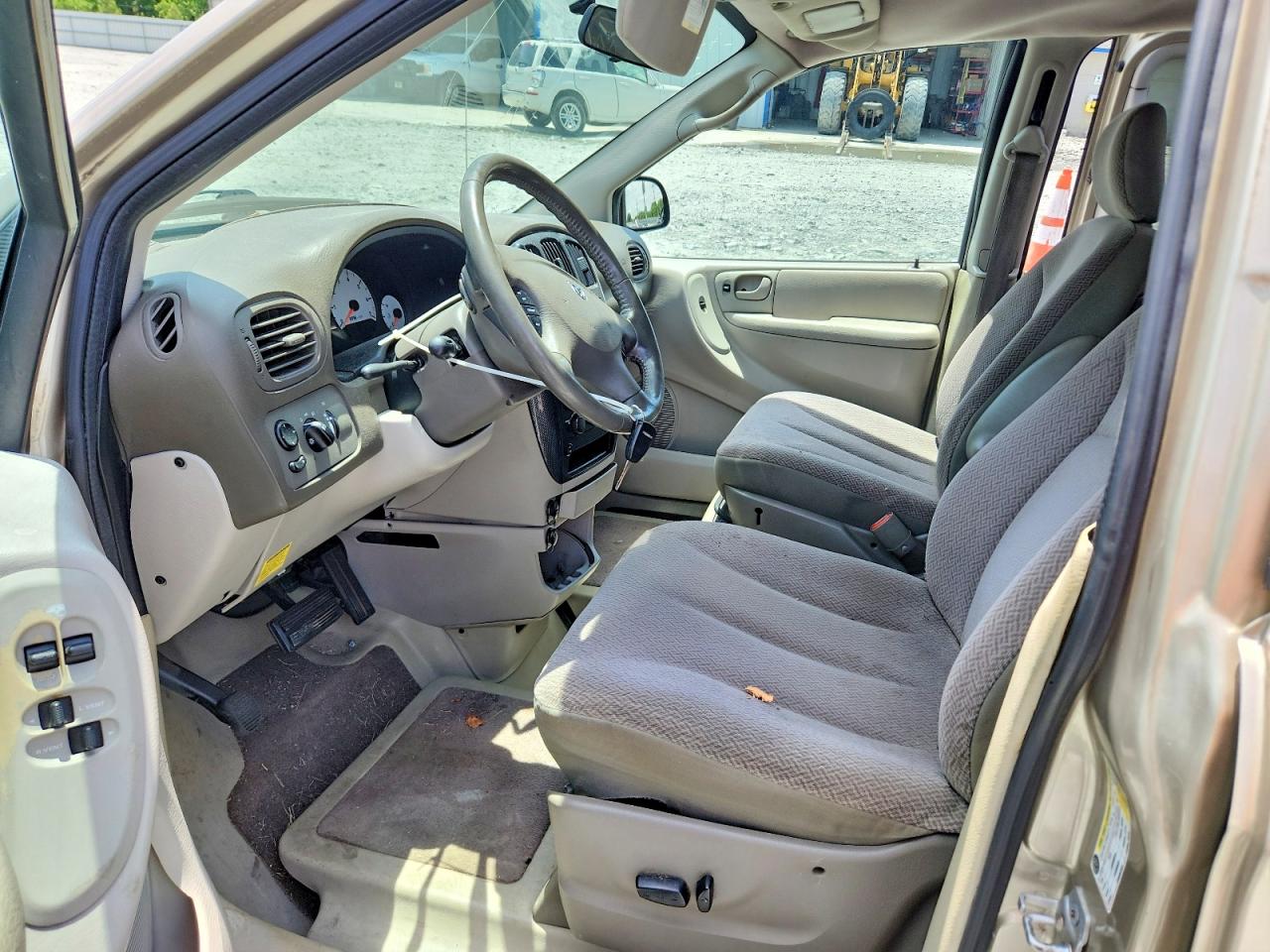 2007 Dodge Grand Caravan Sxt Tan vin: 2D4GP44LX7R313419