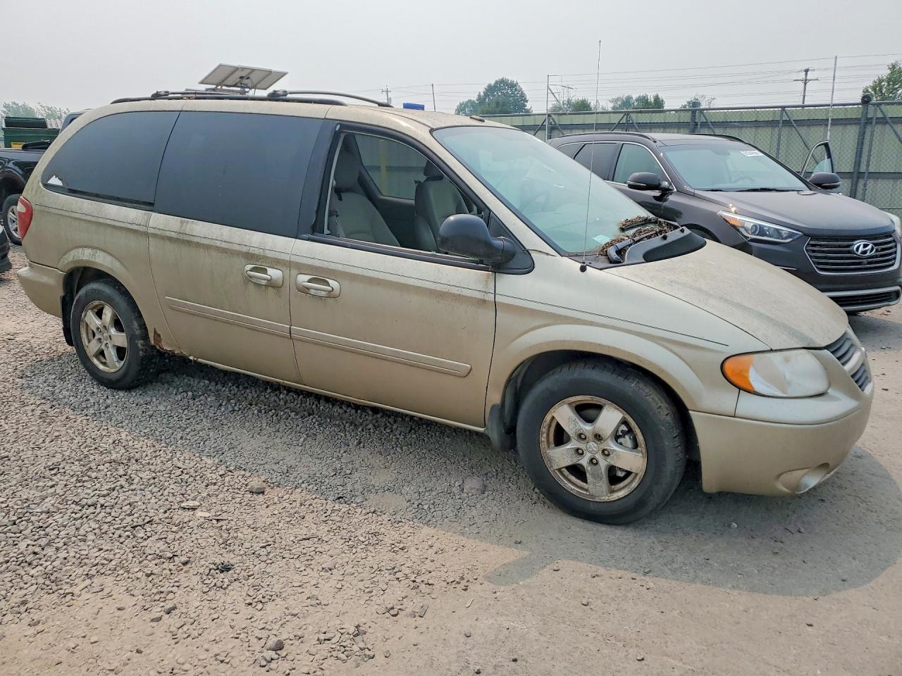 2007 Dodge Grand Caravan Sxt Gold vin: 2D4GP44LX7R355539