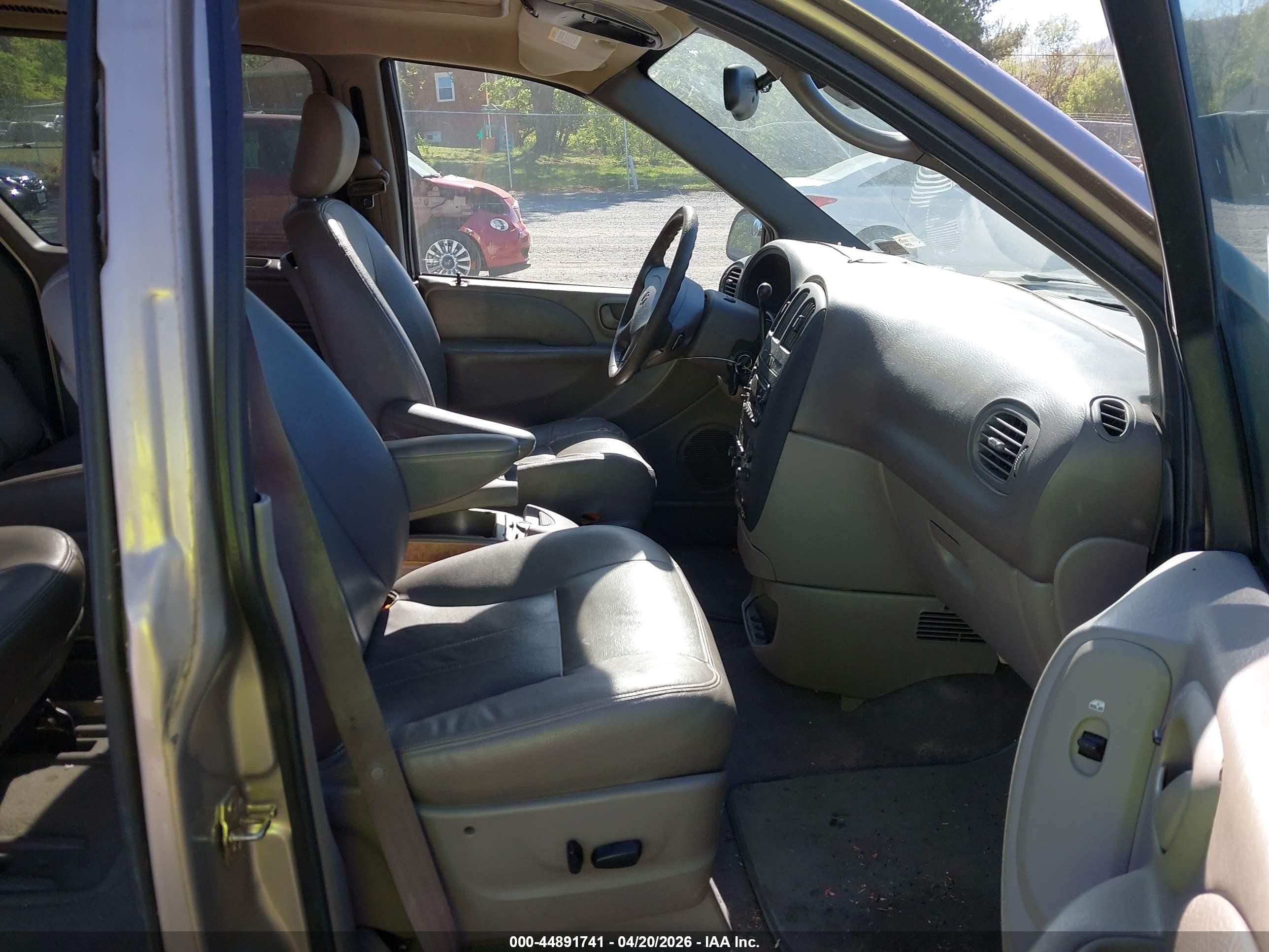 2003 Dodge Grand Caravan Es Gold vin: 2D4GP54L93R384580
