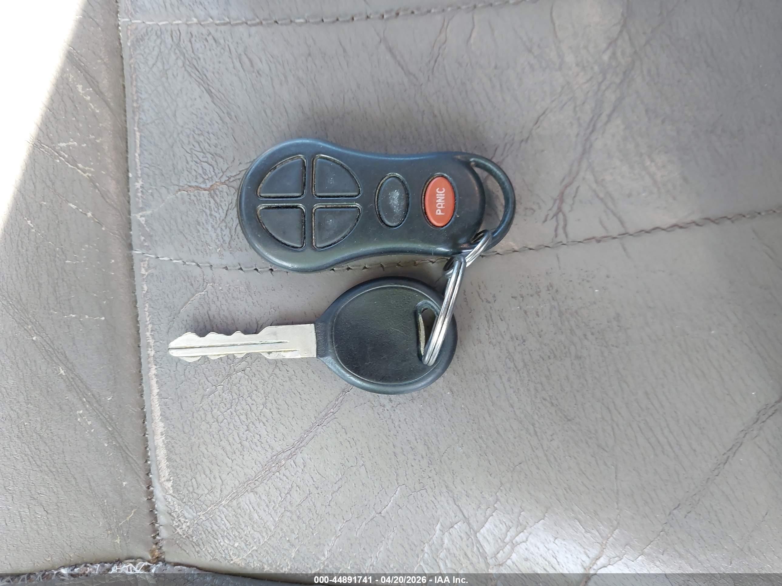 2003 Dodge Grand Caravan Es Gold vin: 2D4GP54L93R384580