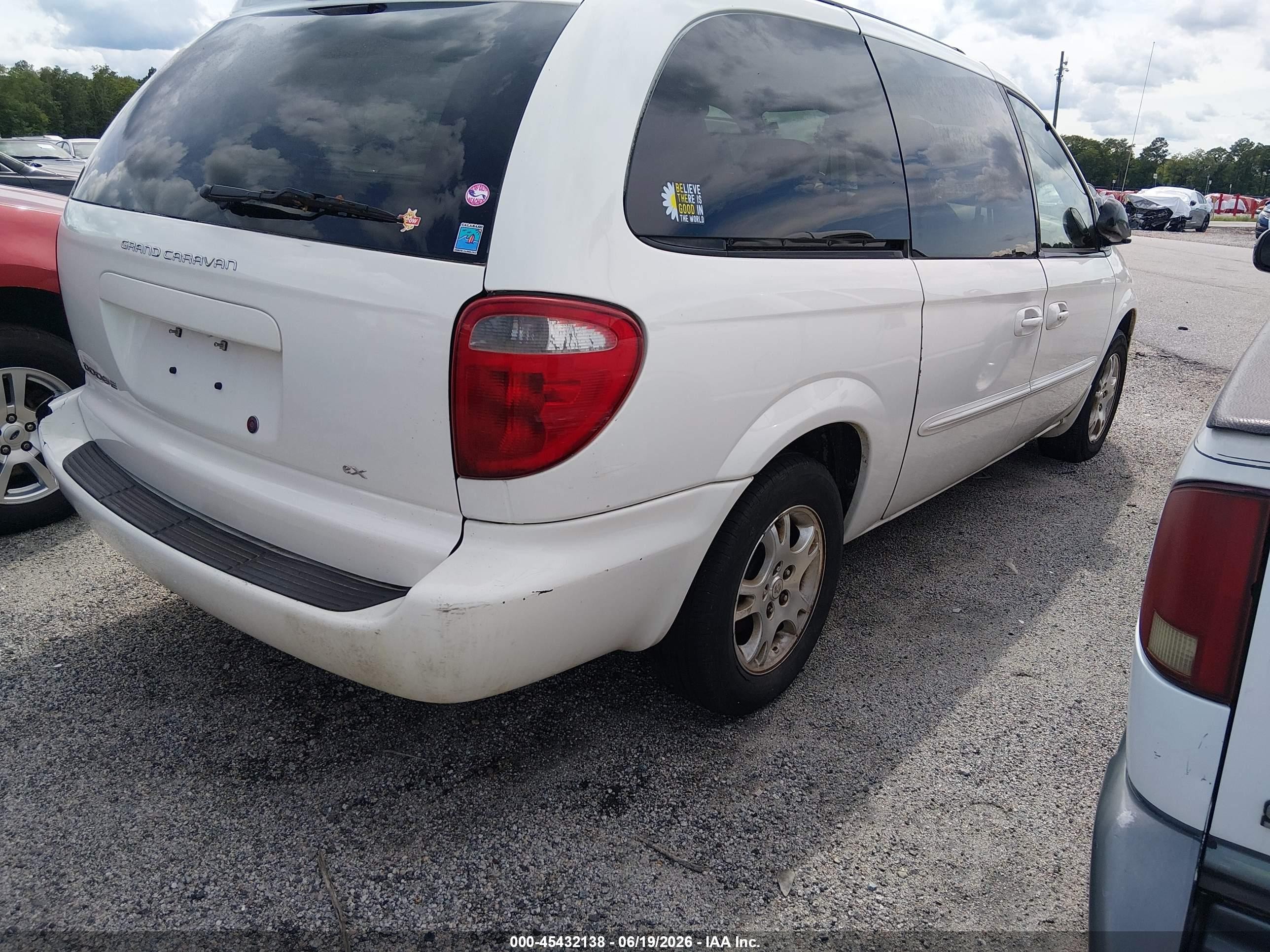 2003 Dodge Grand Caravan Ex White vin: 2D4GP74L23R138188