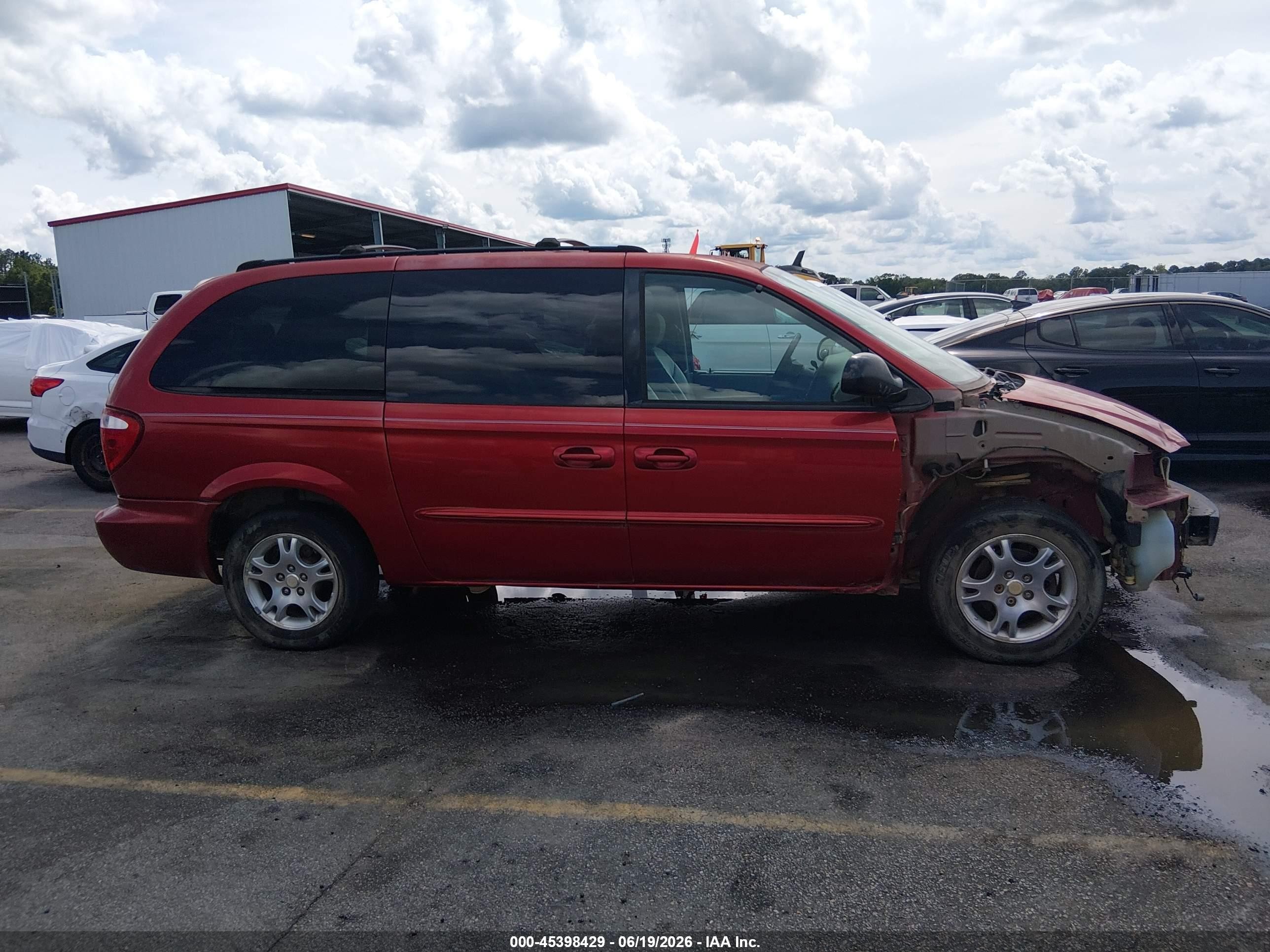 2003 Dodge Grand Caravan Ex Red vin: 2D4GP74L33R244178