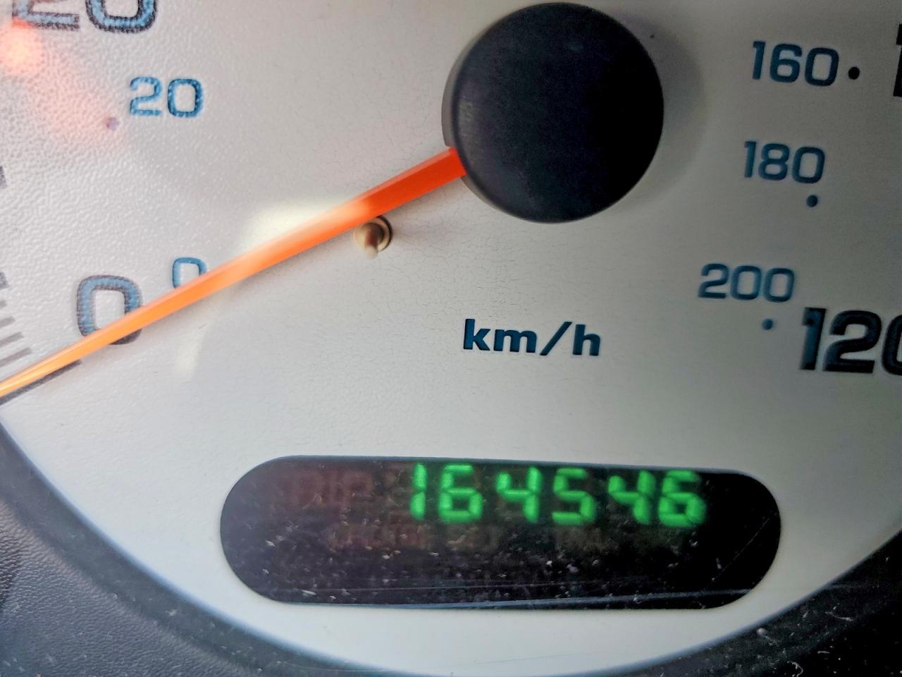 2003 Dodge Grand Caravan Ex Tan vin: 2D4GP74L63R189810