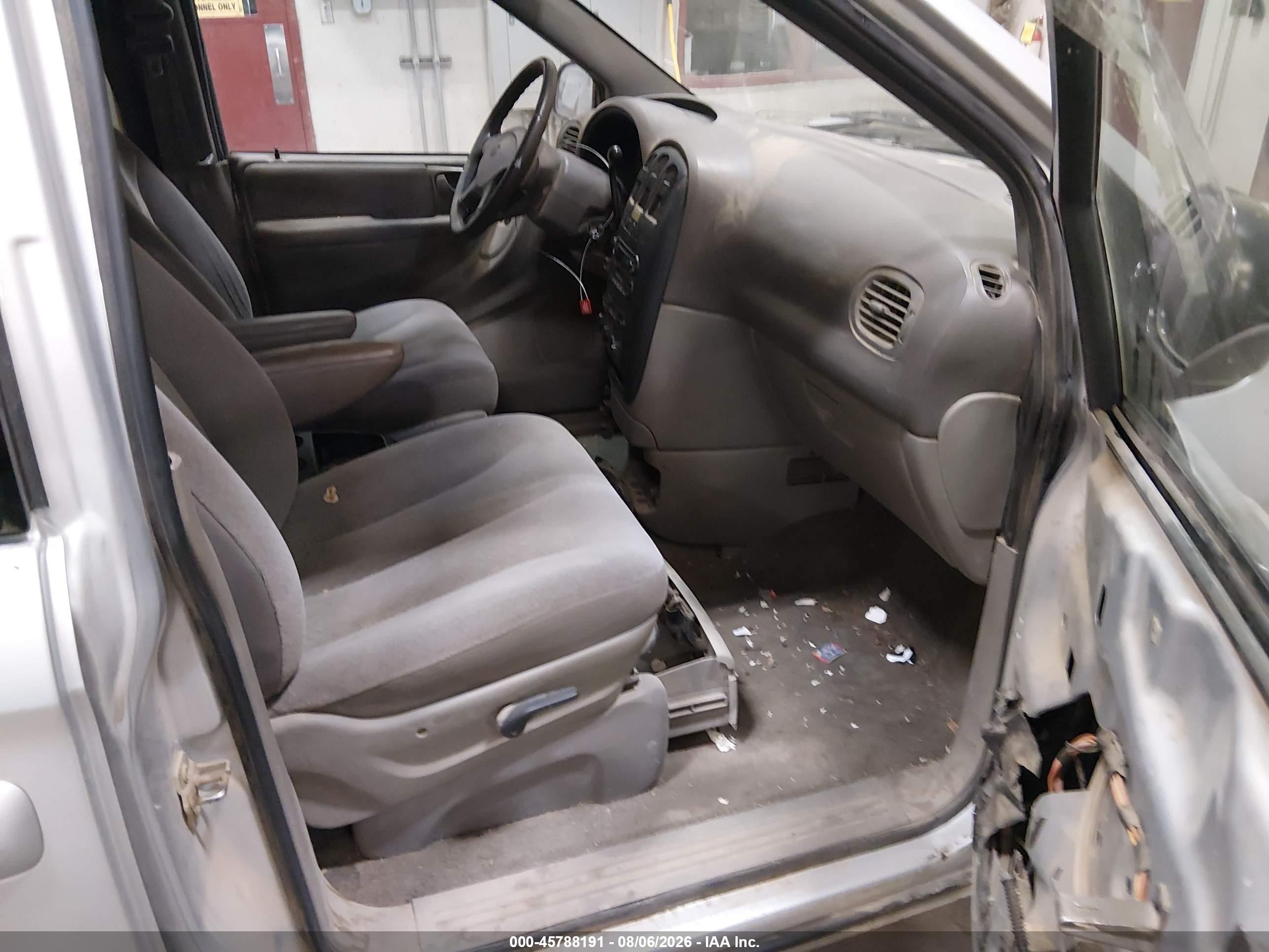 2003 Dodge Grand Caravan Sport Gray vin: 2D4GT44L13R199638