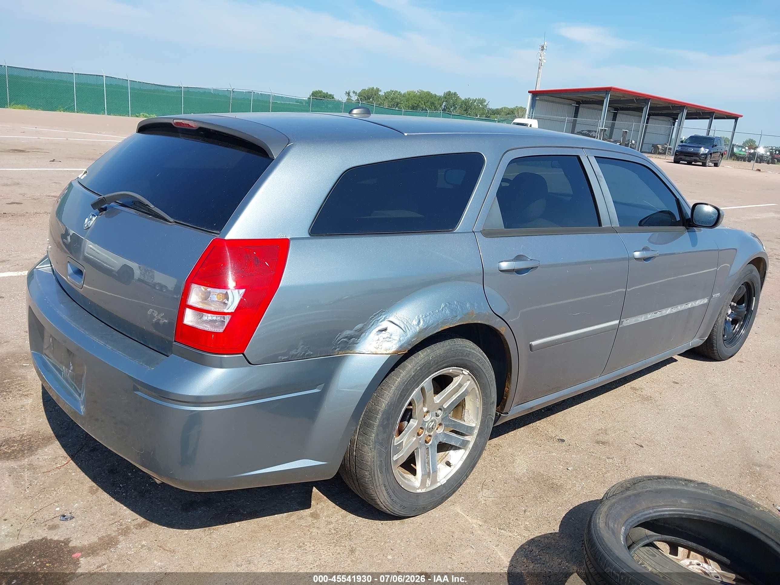 2006 Dodge Magnum Rt Silver vin: 2D4GV57216H179435