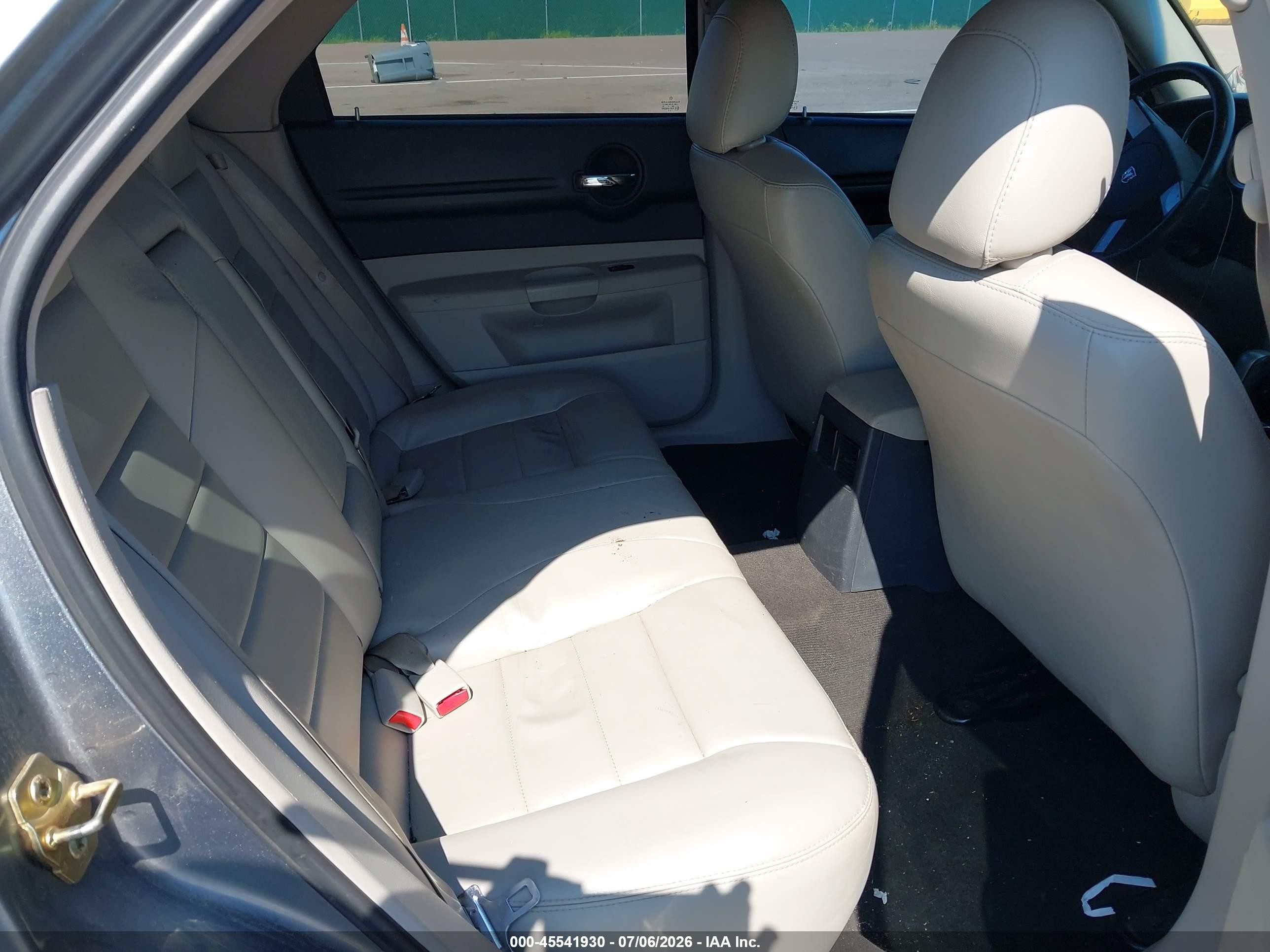 2006 Dodge Magnum Rt Silver vin: 2D4GV57216H179435