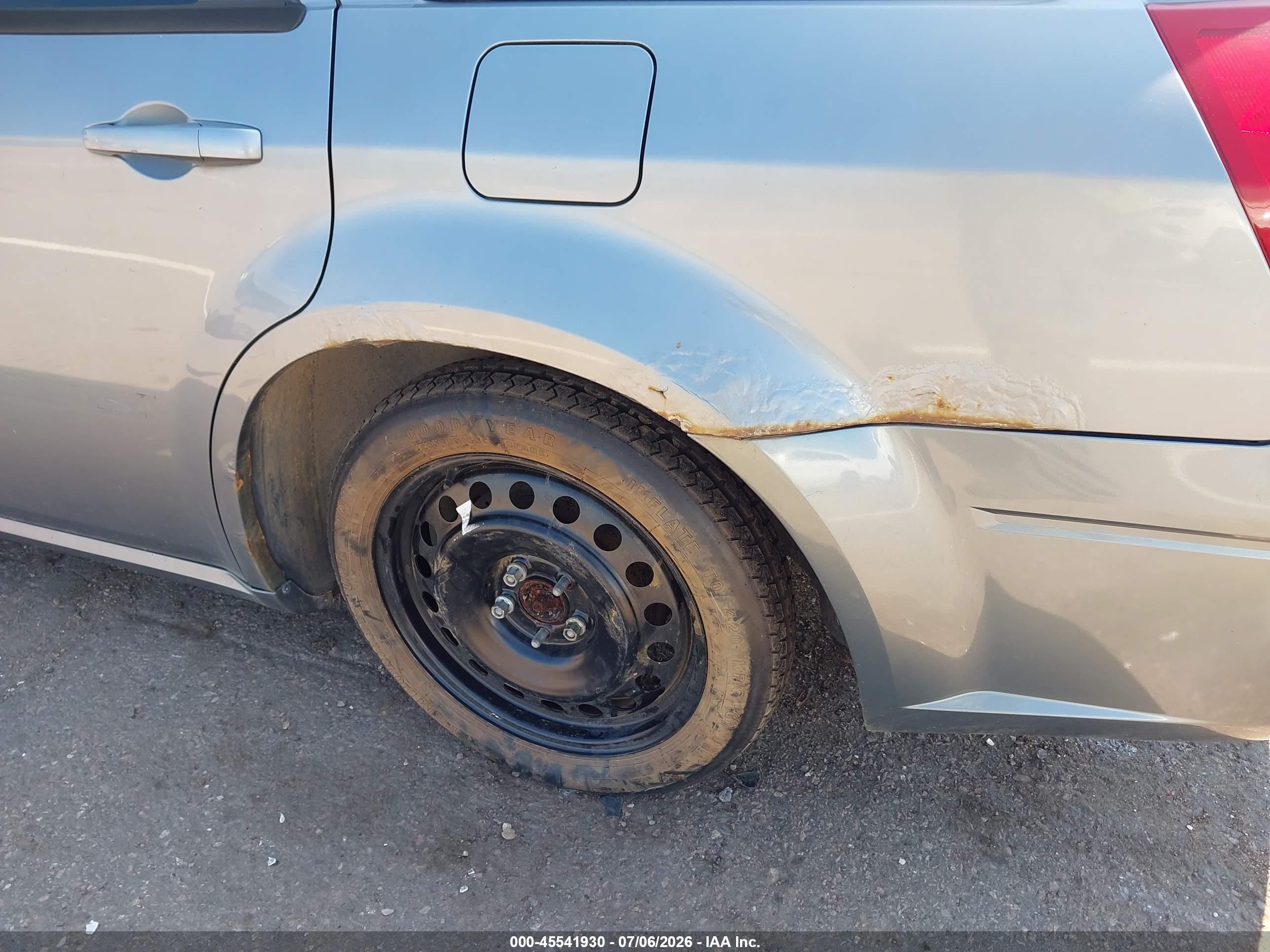 2006 Dodge Magnum Rt Silver vin: 2D4GV57216H179435